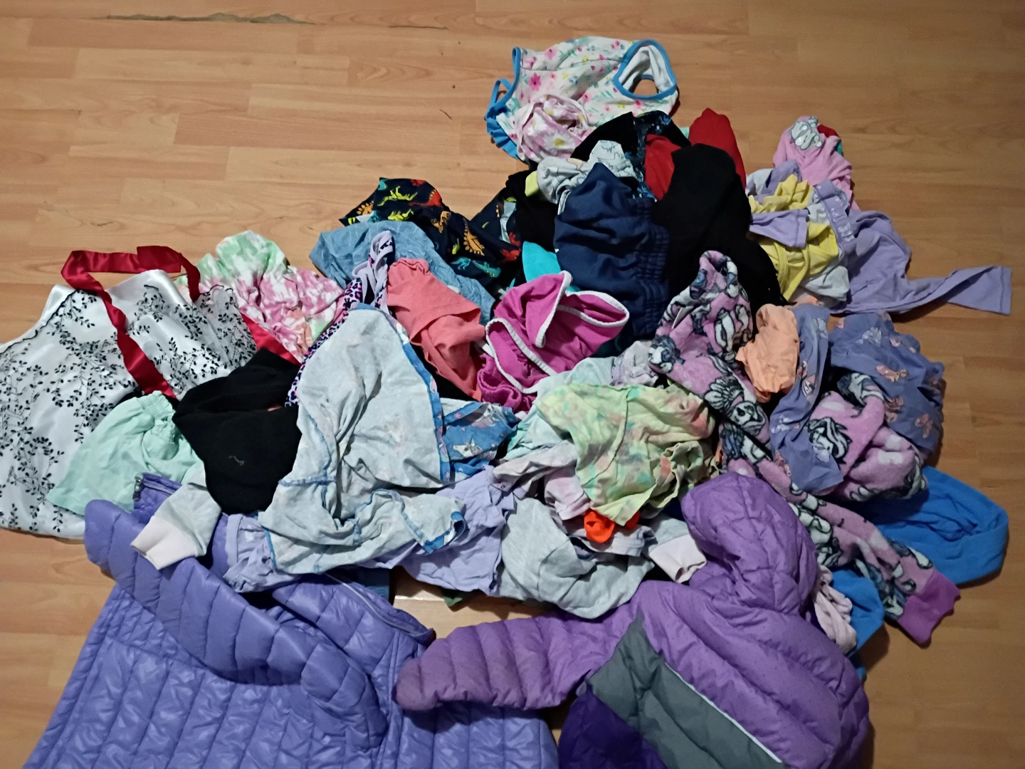 Todder boys and girls of assorted children's clothing - photo 3