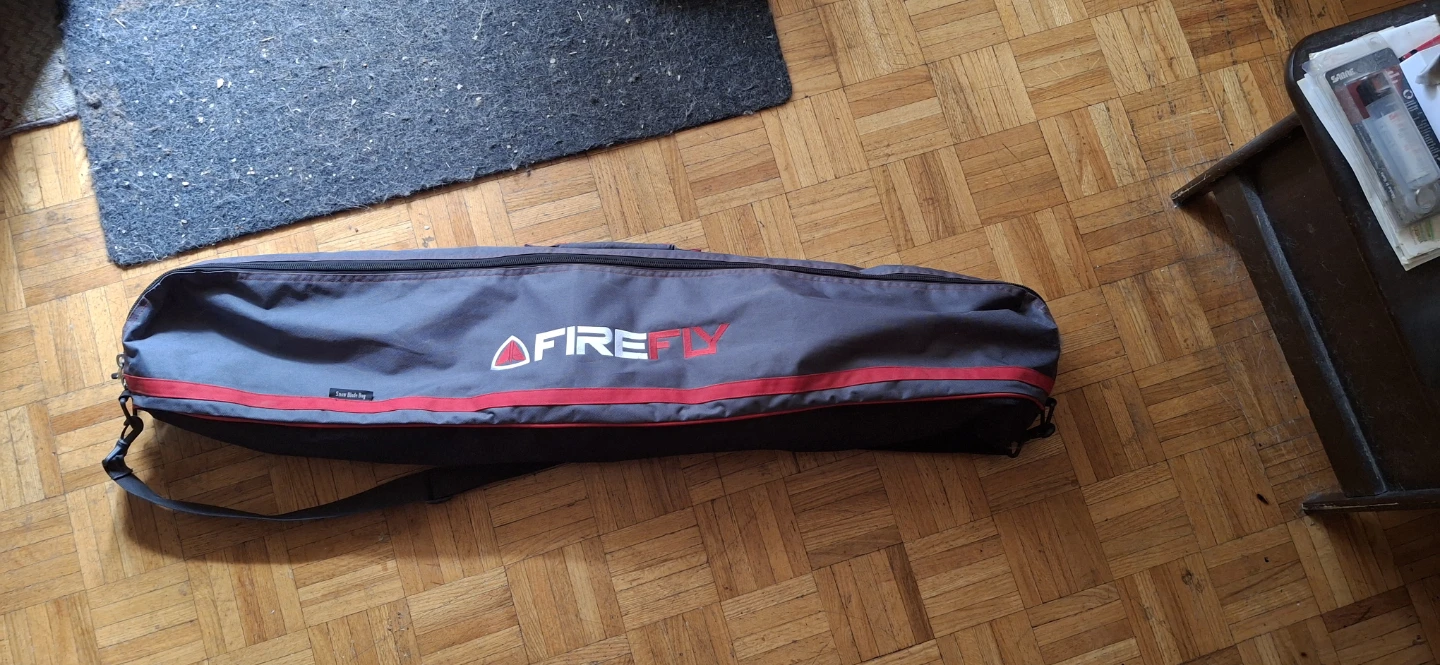 Firefly Ski Bag with Skiis