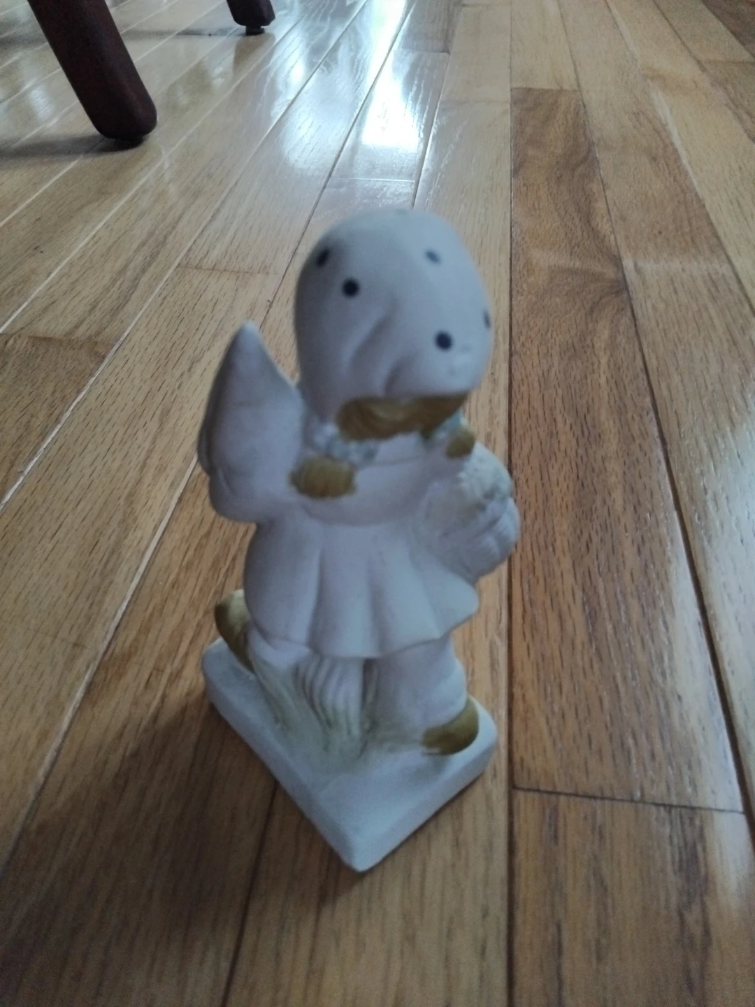 Ceramic Figurine of a Girl with Umbrella - photo 2