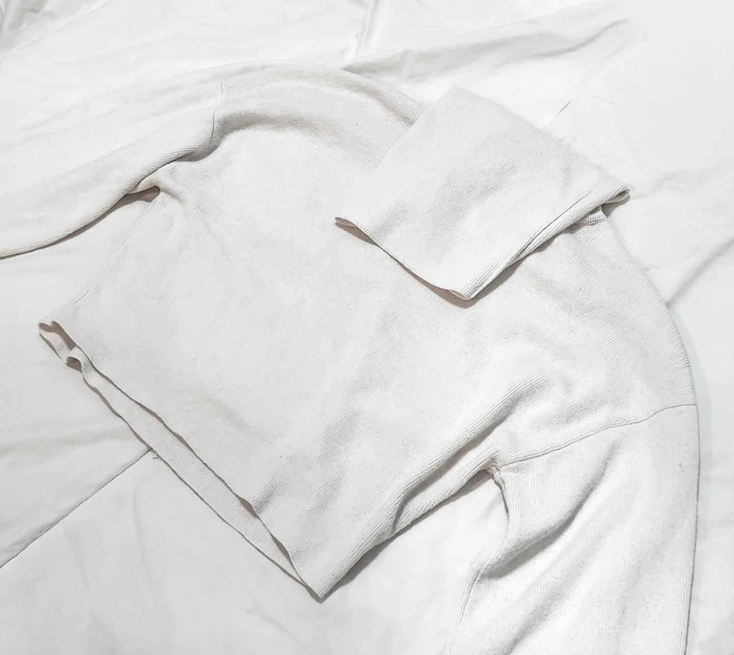 Aritzia White Cropped Turtleneck Knit Long Sleeve – XS - photo 2