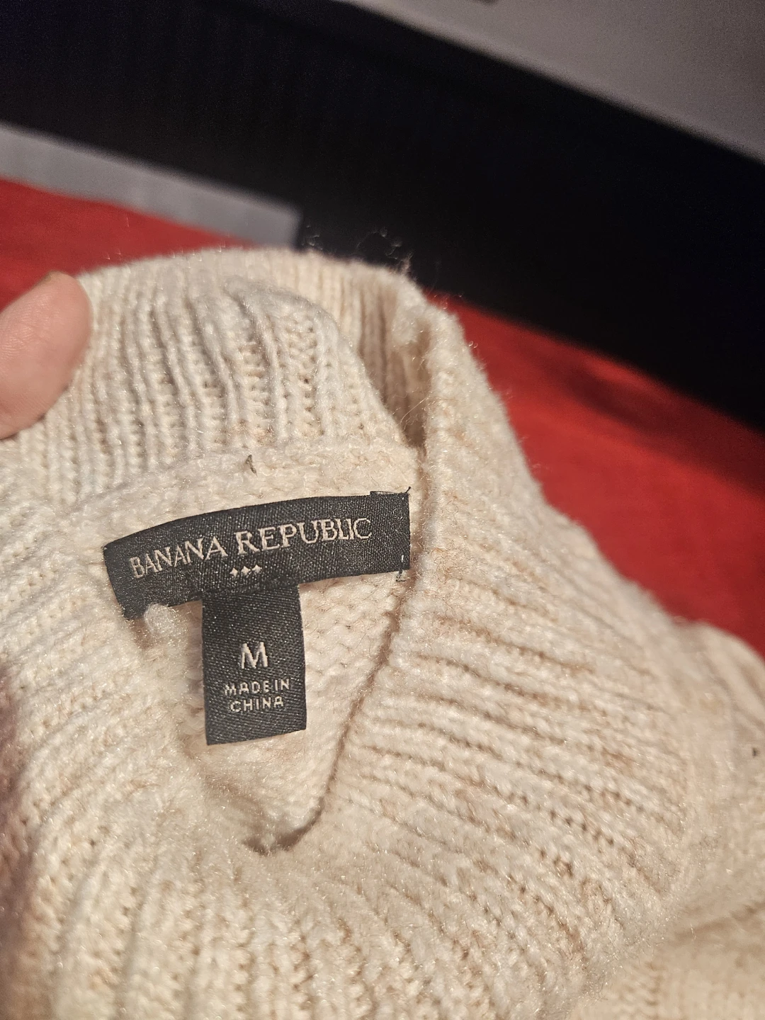 🥕Banana Republic Cable Knit Sweater - Size M - photo 2
