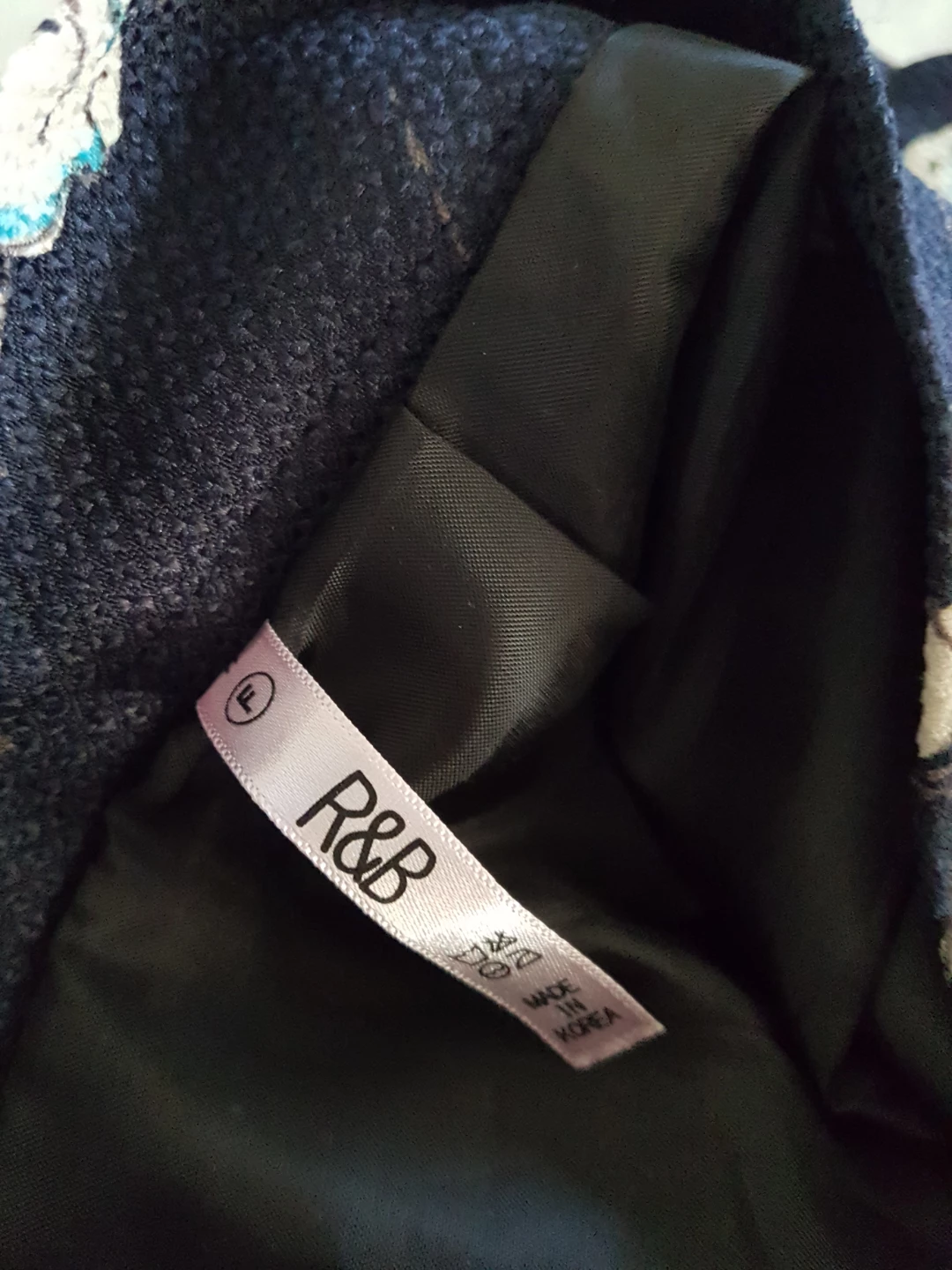 R&B Floral Print Skirt Size Small - photo 2