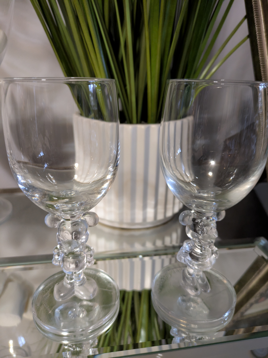 🏆 BRAND NEW Official Walt Disney Mickey & Minnie glasses