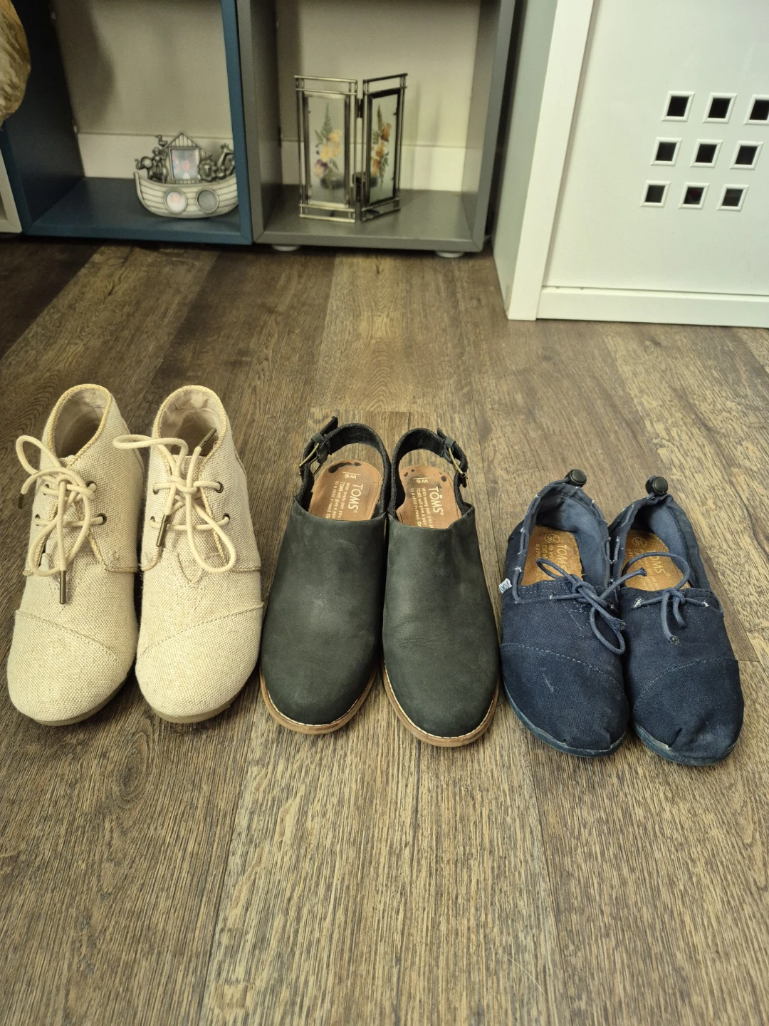 TOMS Women Shoes Size 5 5 & 6