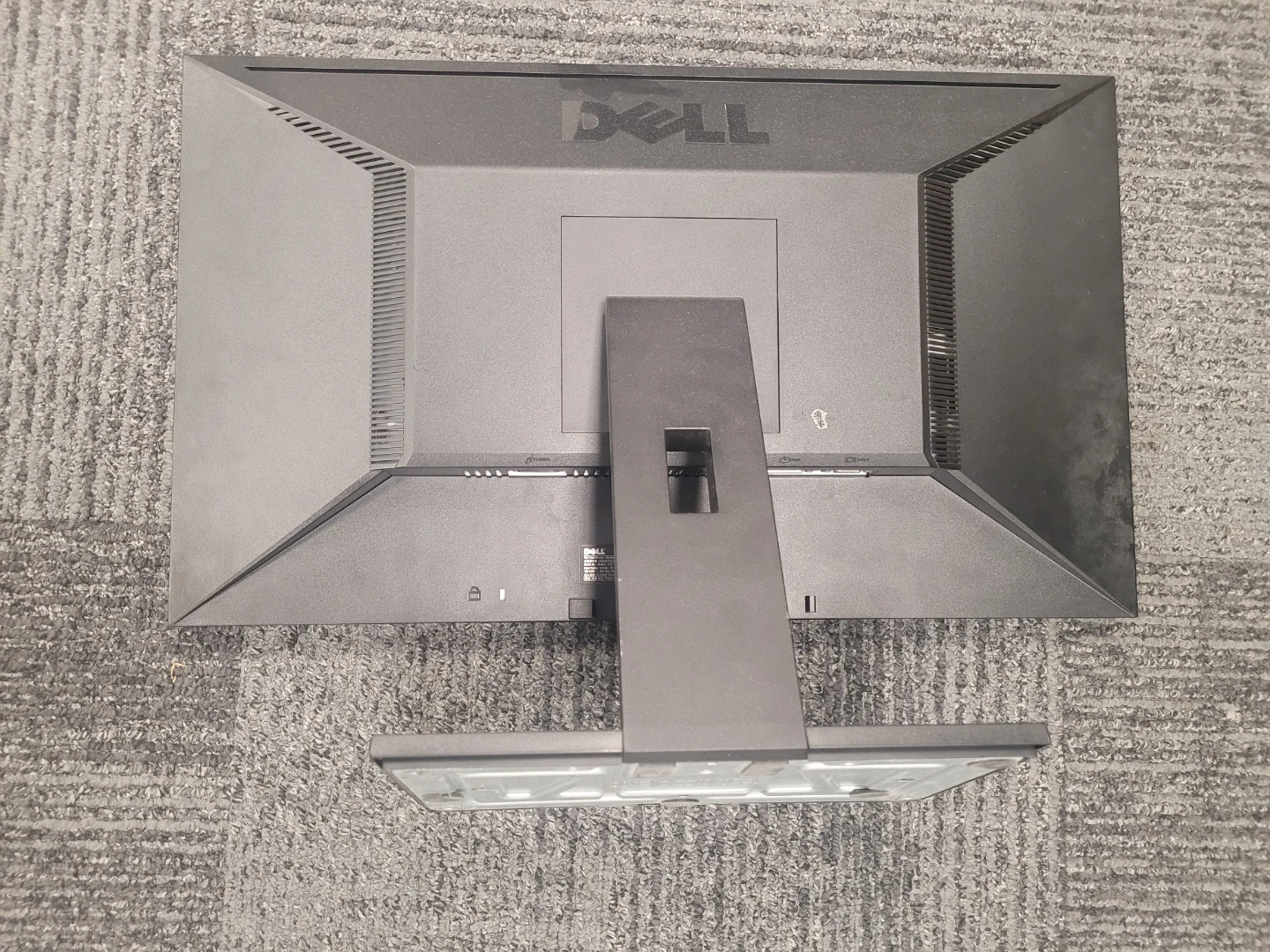 Dell 24" Monitor - photo 2