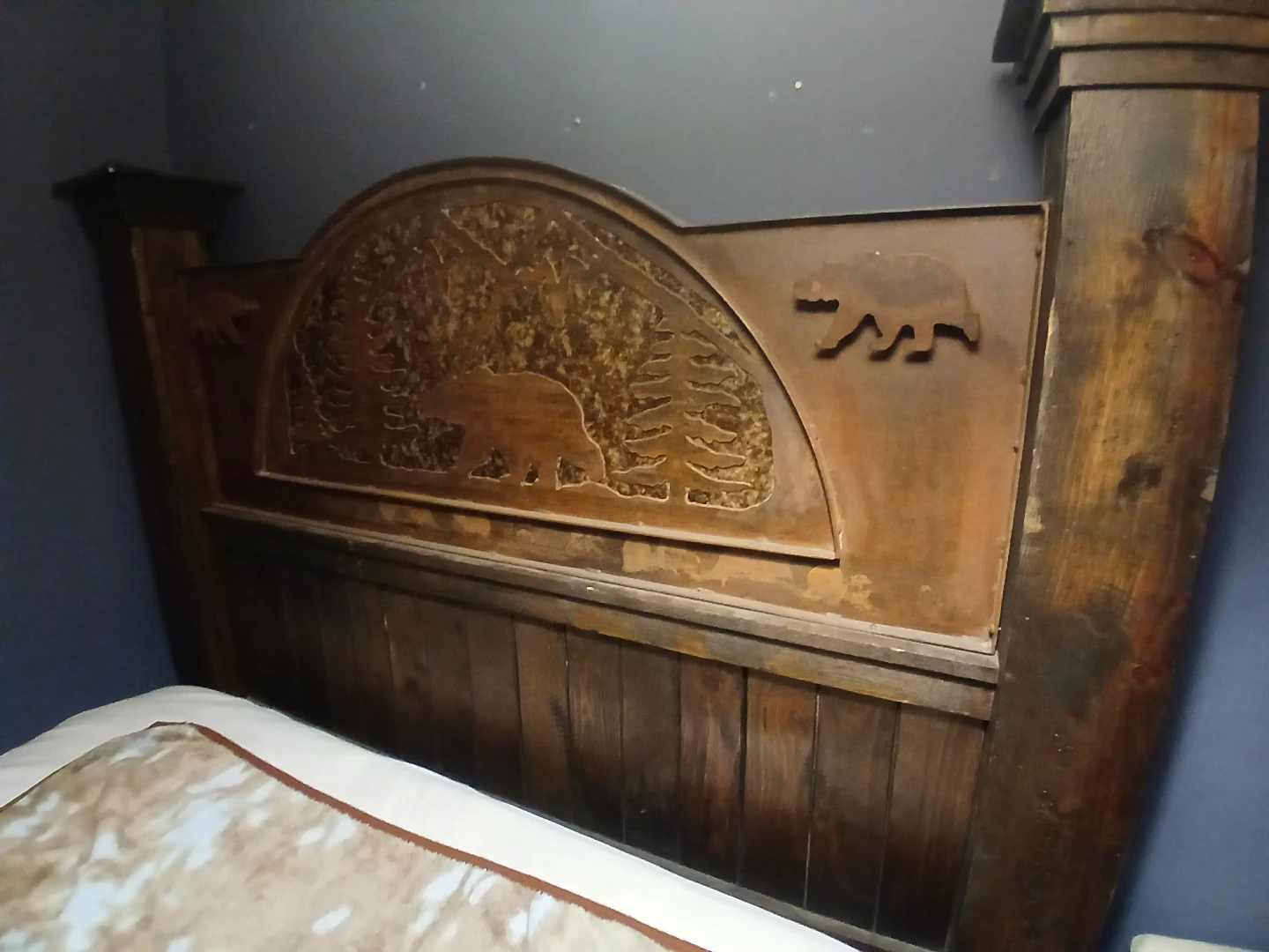 Rustic Wooden Bed Frame with Bear and Mountain Headboard - photo 3