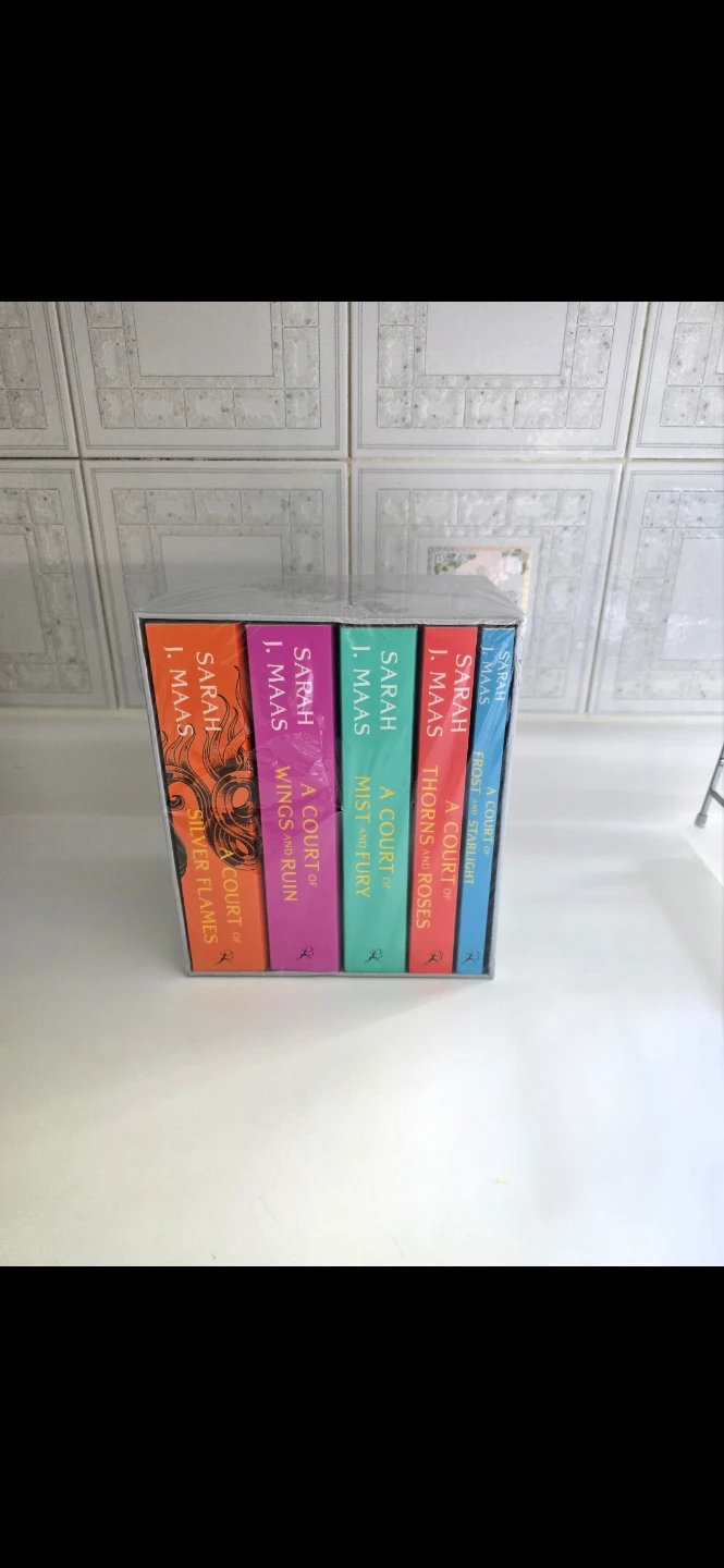A Court of Thorns and Roses Box Set