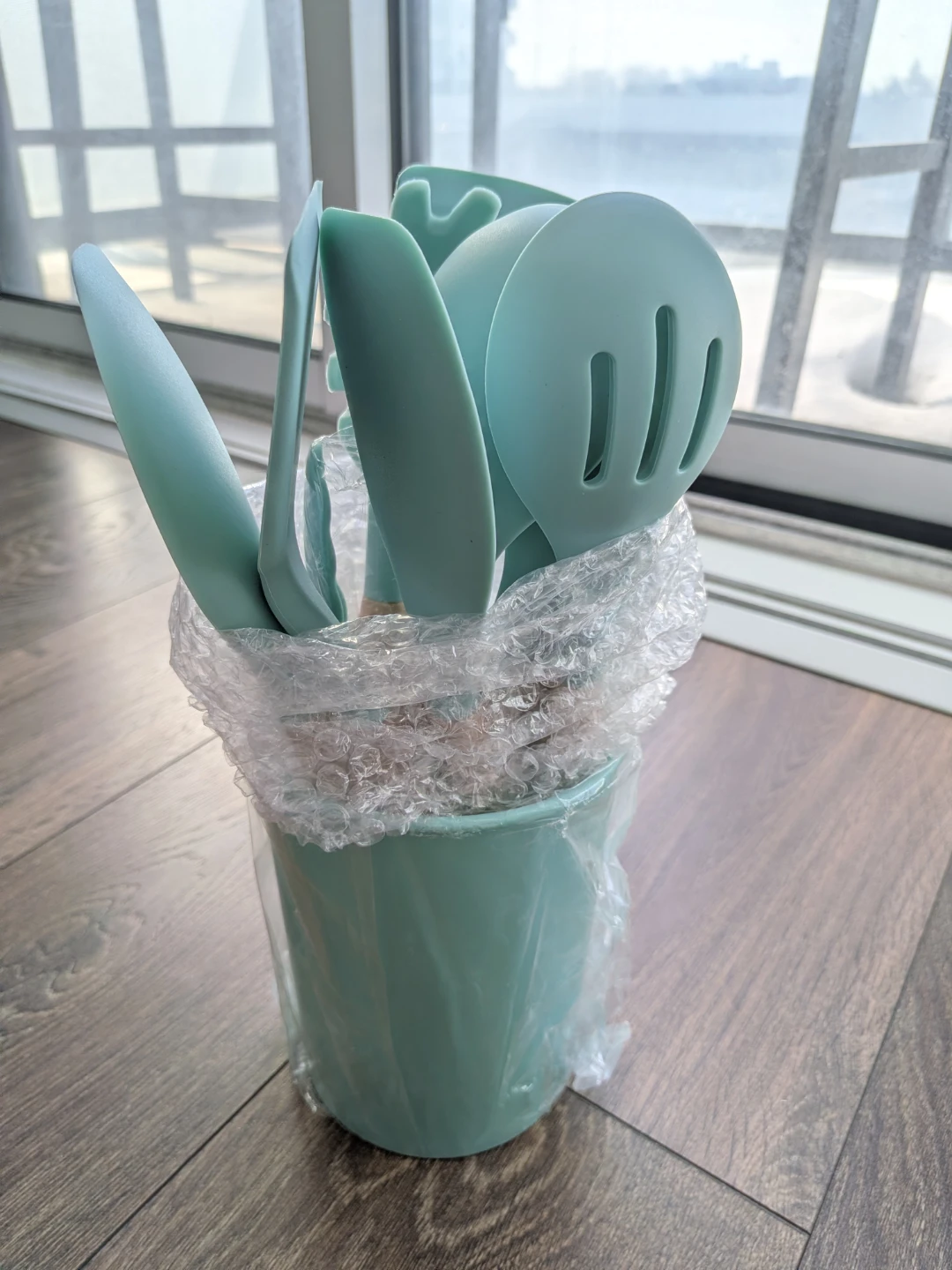 12-Piece Silicone Kitchen Utensil Set with Holder - photo 3