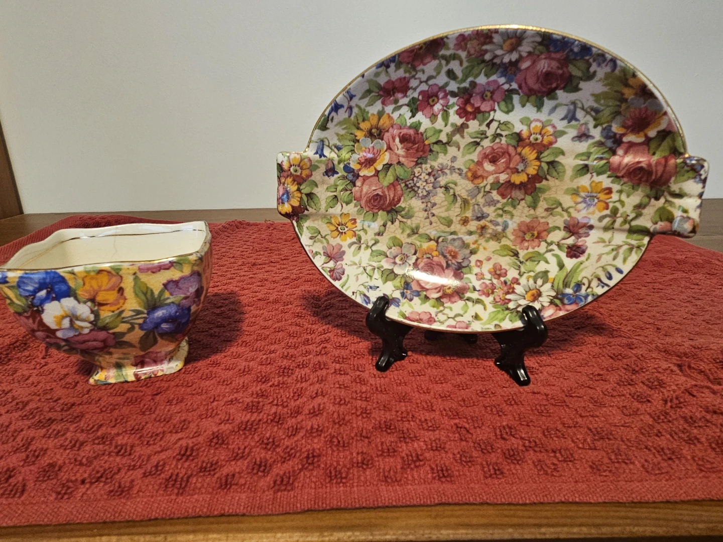 Royal Winton Summertime Dish and Sweet Pea Sugar Bowl 🥕