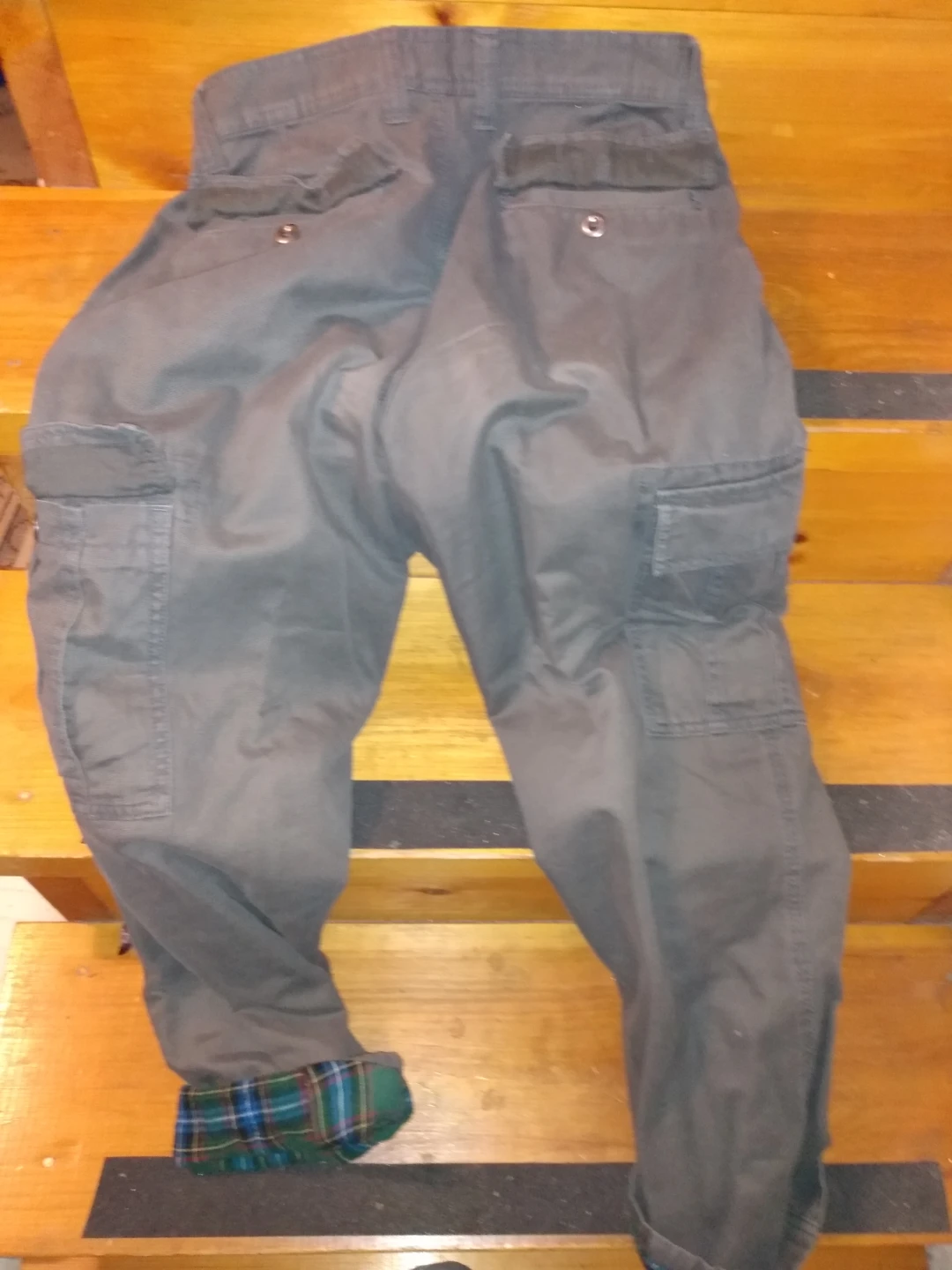 Men's lined cargo pants grey plaid inside size small - photo 2