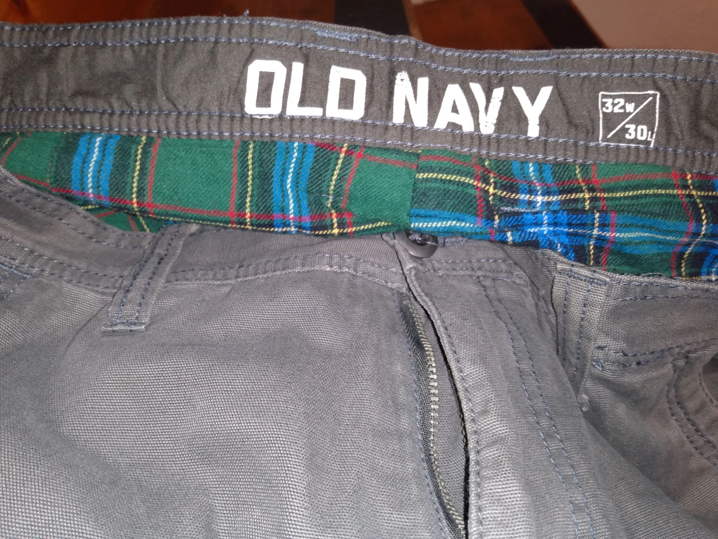 Men's lined cargo pants grey plaid inside size small - photo 3