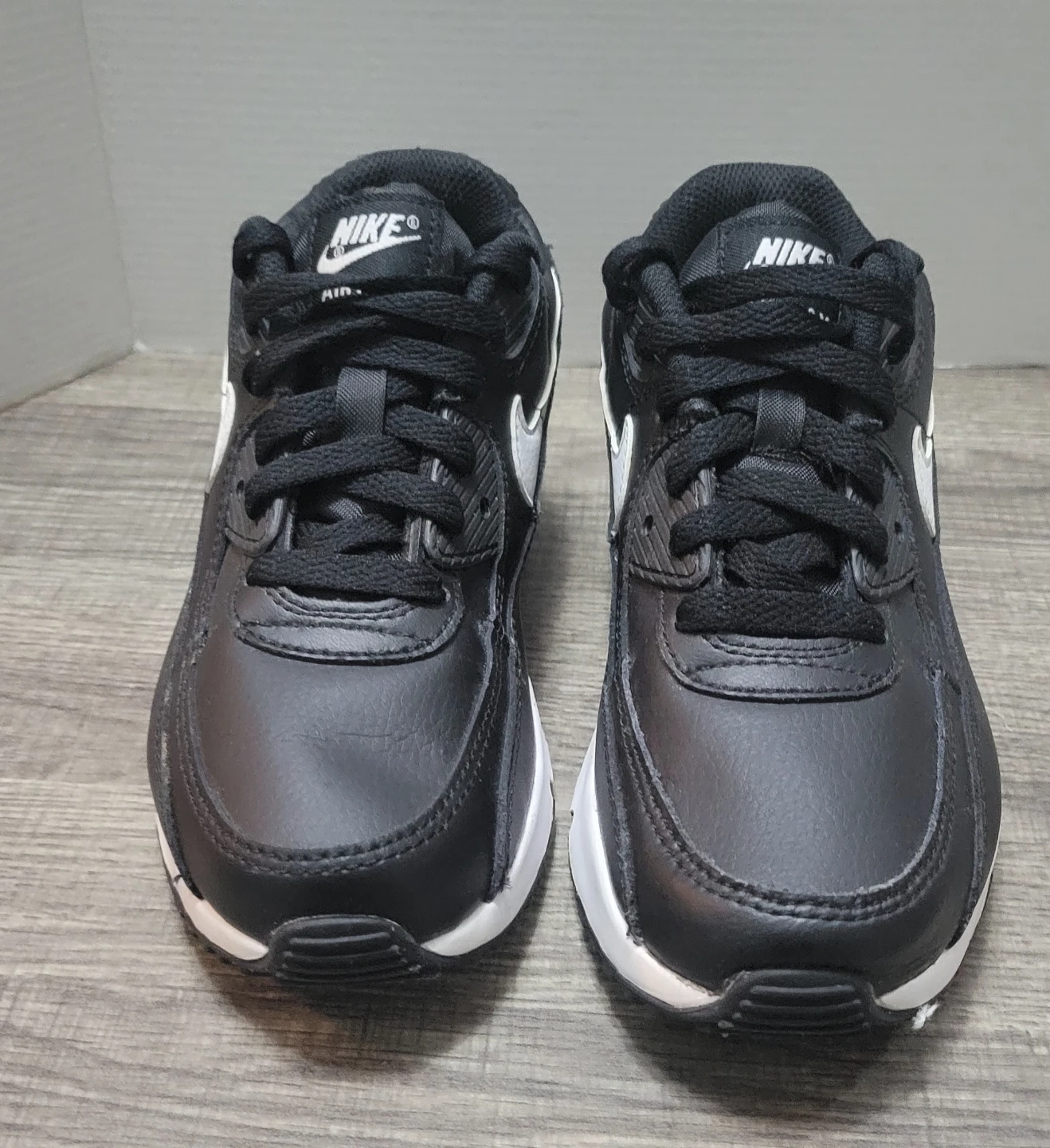 Nike Air Max 90 Black White Shoes Size 2Y