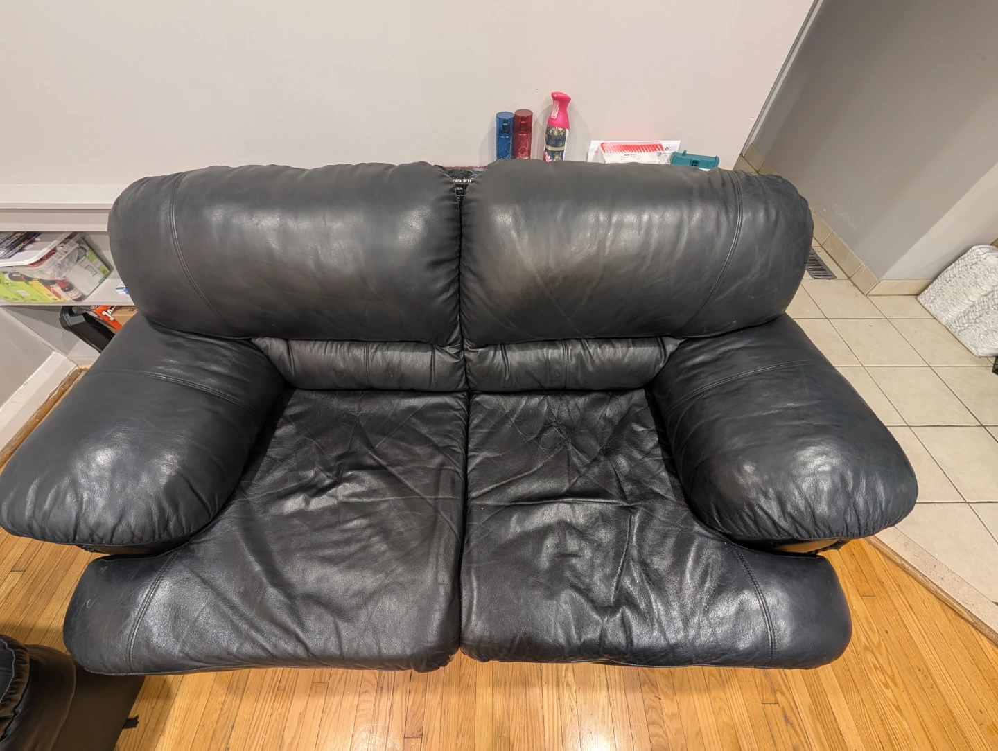 Black Leather Sofa - photo 3