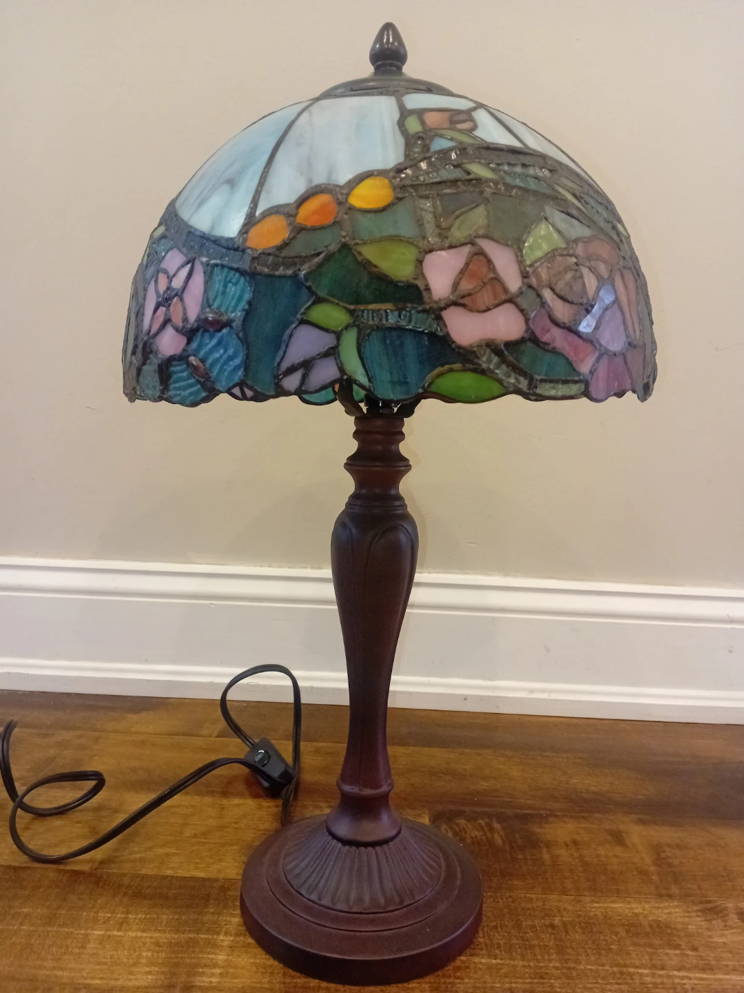 Tiffany Style Stained Glass Table Lamp - 2 available - photo 2