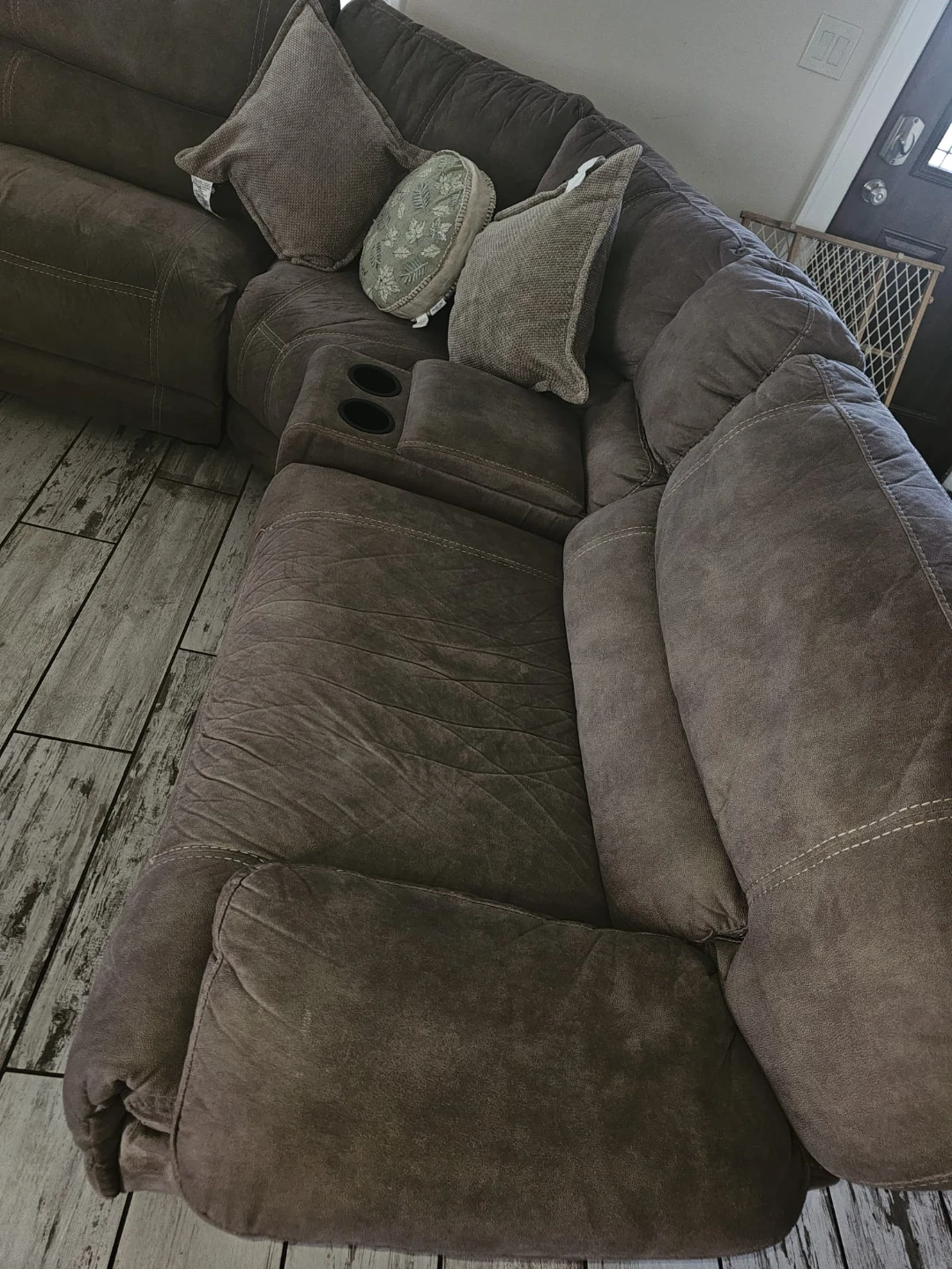 Sectional Sofa with Recliner and Cup Holders - photo 3