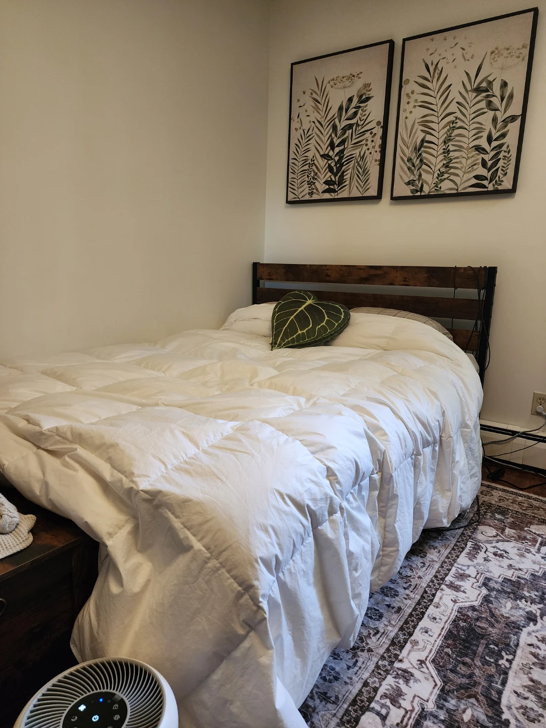 Full Bed Frame with Rustic Vintage Wood Headboard - photo 3