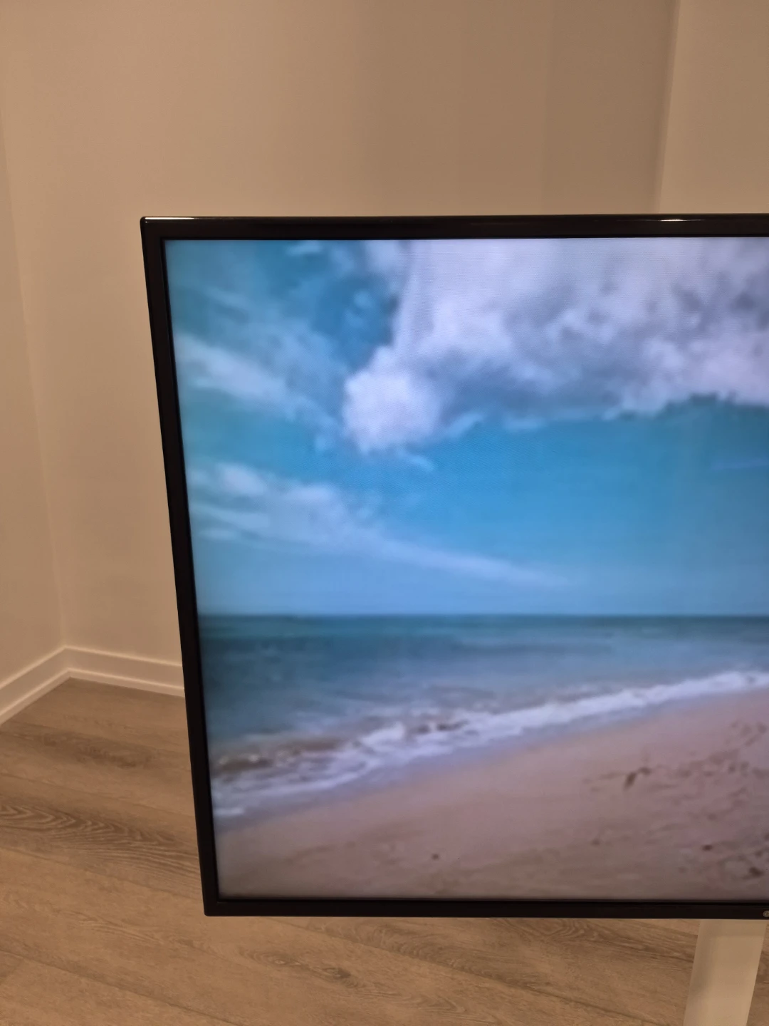 LG TV with Stand and Remote 55 inch 55UN7000PUB - photo 2