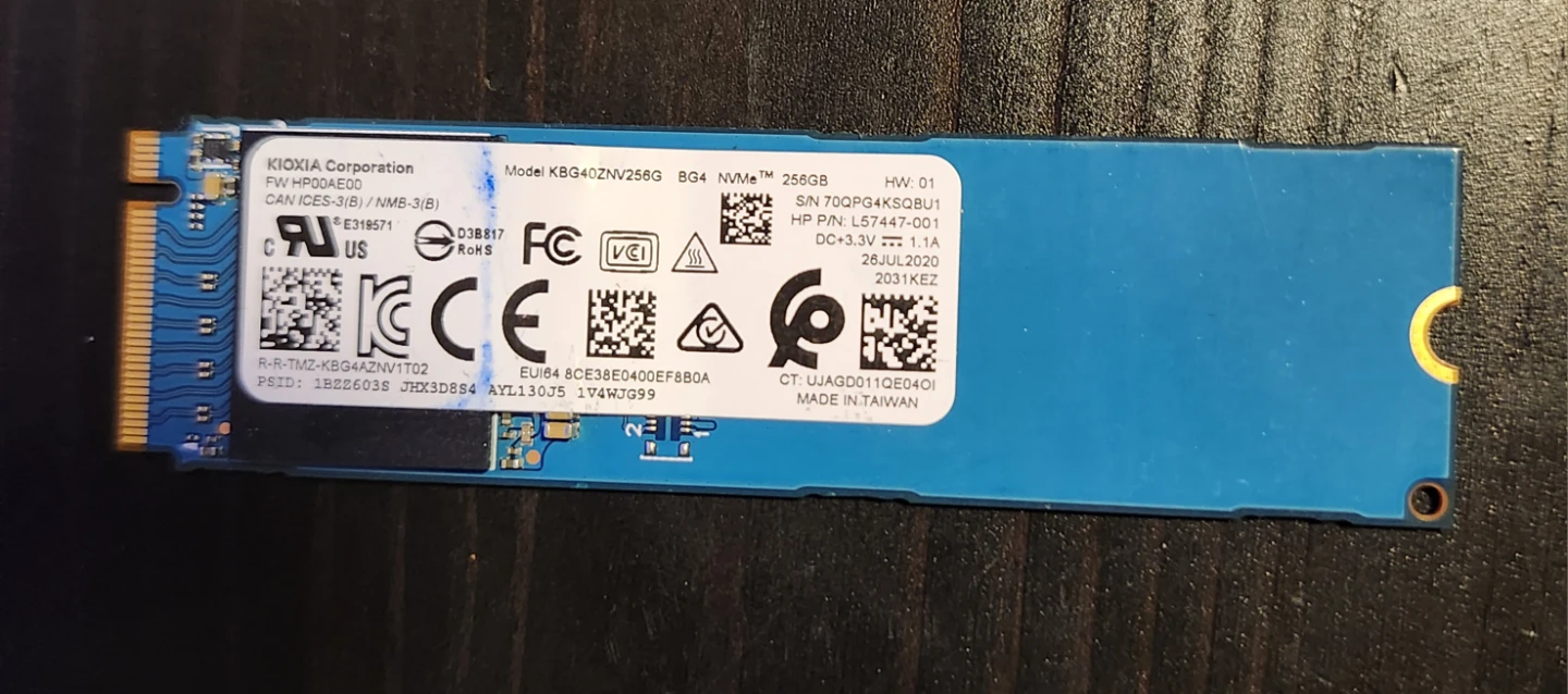 KIOXIA NVMe SSD 256GB