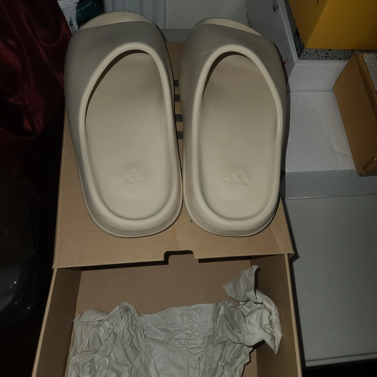 Adidas Yeezy Slide "Bone" Size 10 - photo 3