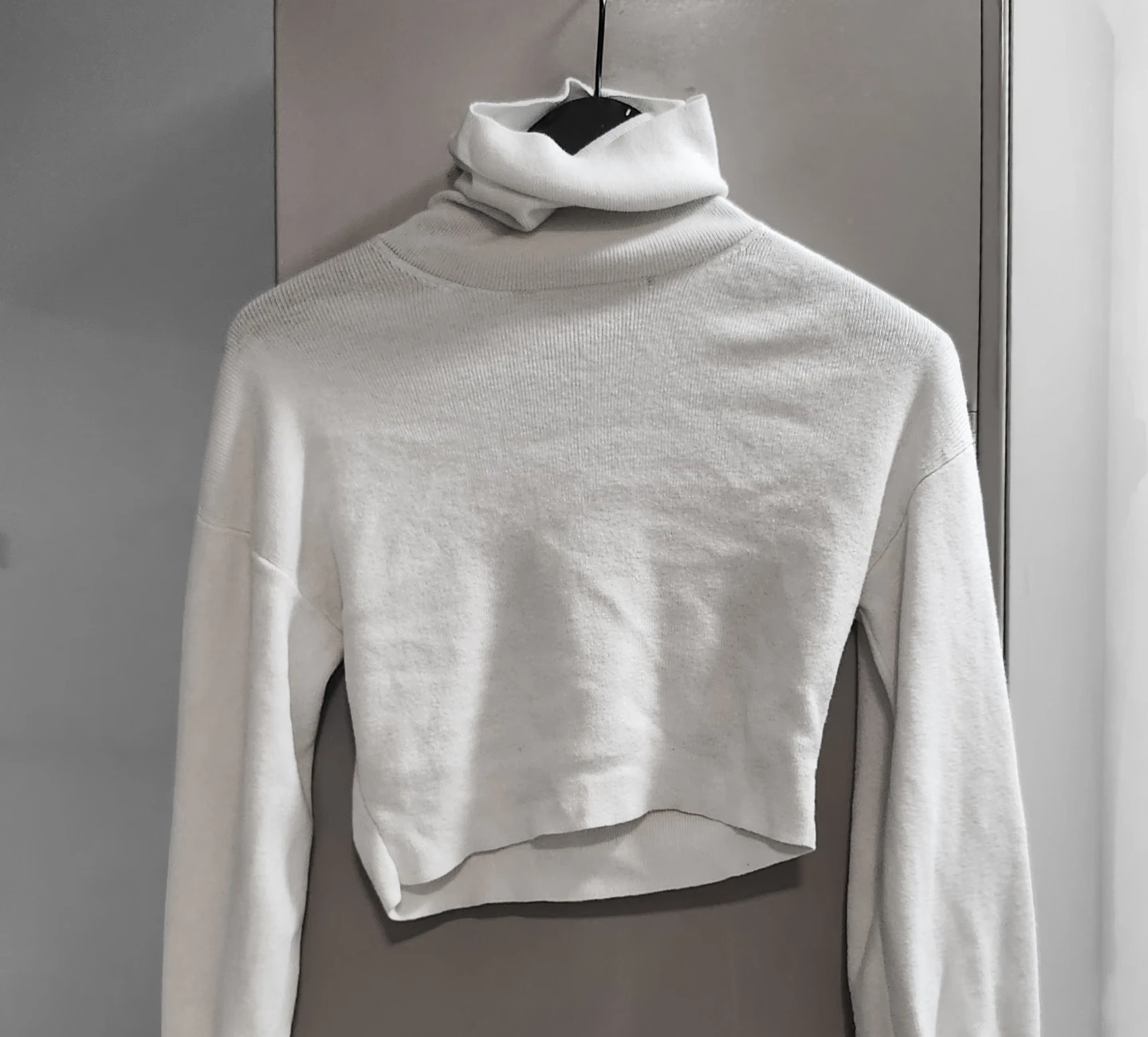 Aritzia White Cropped Turtleneck Knit Long Sleeve – XS - photo 5