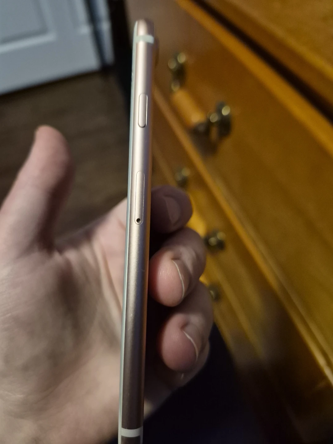 Apple iPhone 7 Rose Gold - Model A1778 - photo 4