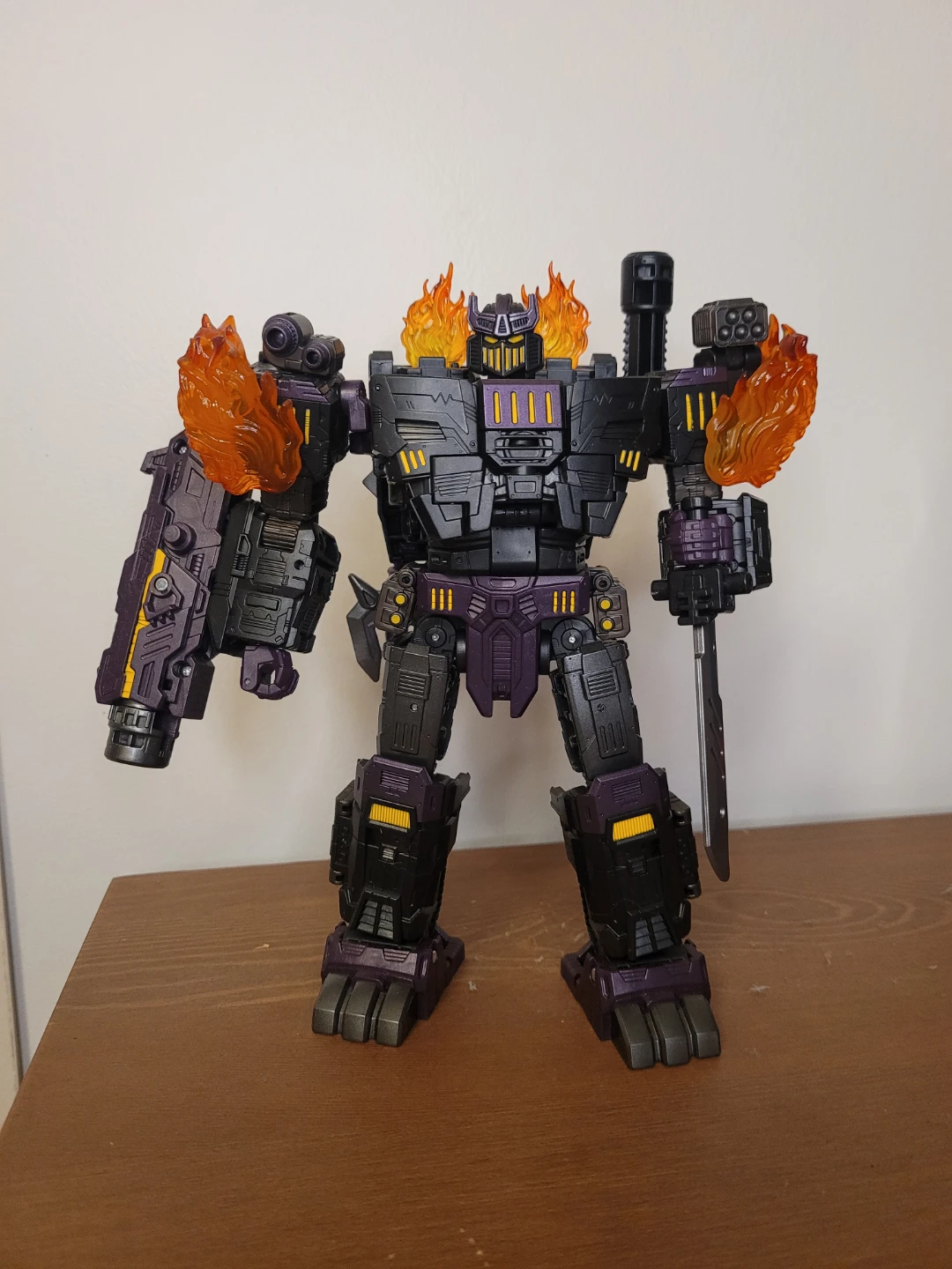 Transformers Age of the Primes MEGATRONUS THE FALLEN