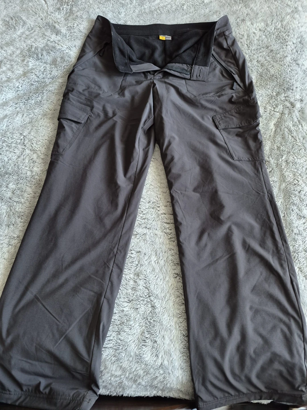 Eddie Bauer Women's Fleece-Lined Cargo Pants Size 10