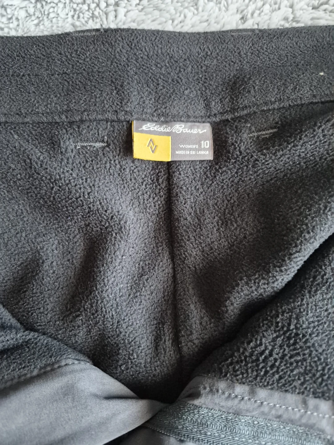 Eddie Bauer Women's Fleece-Lined Cargo Pants Size 10 - photo 2