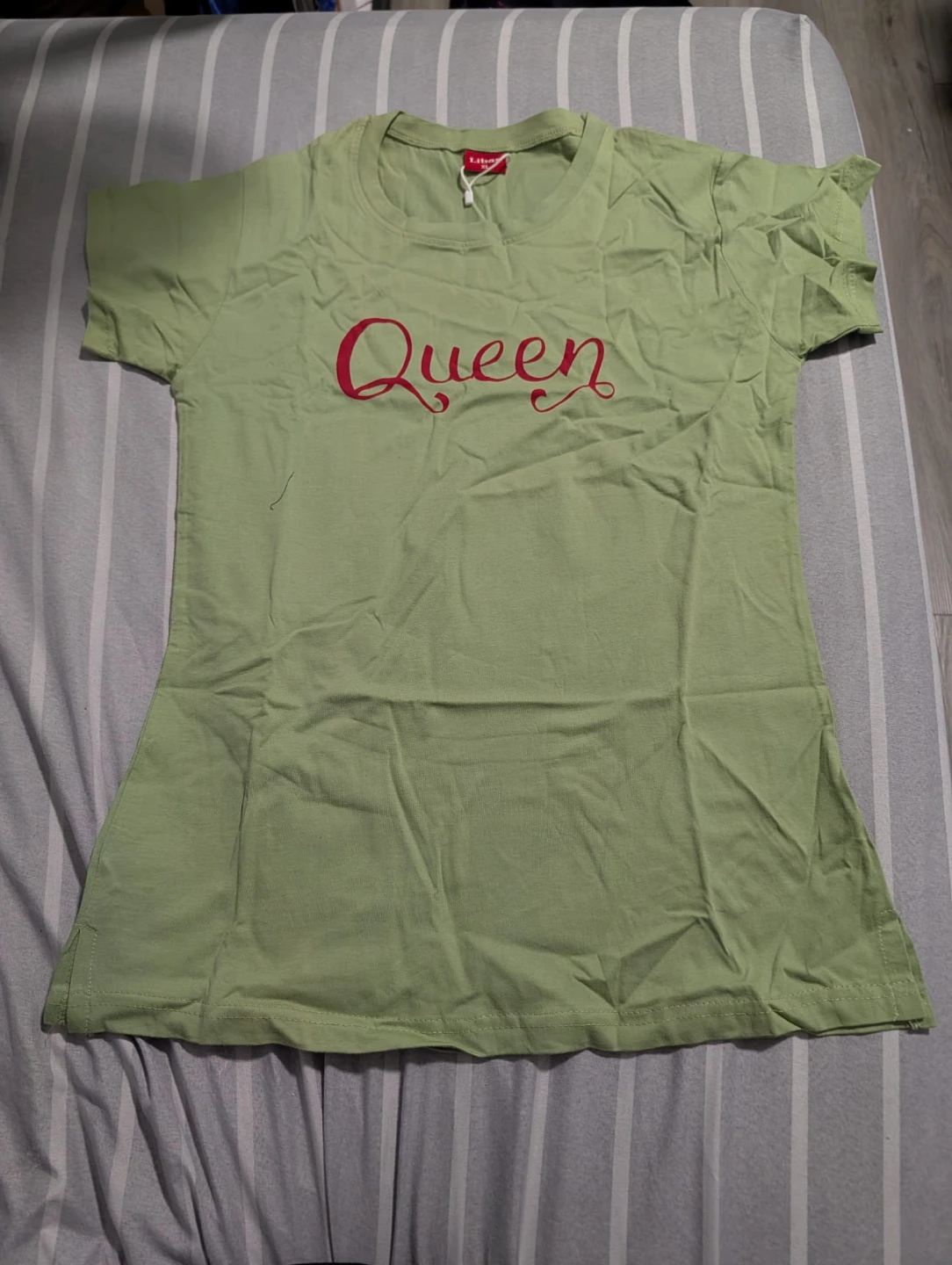 Queen" Graphic Cotton Tee (India Import) - photo 2