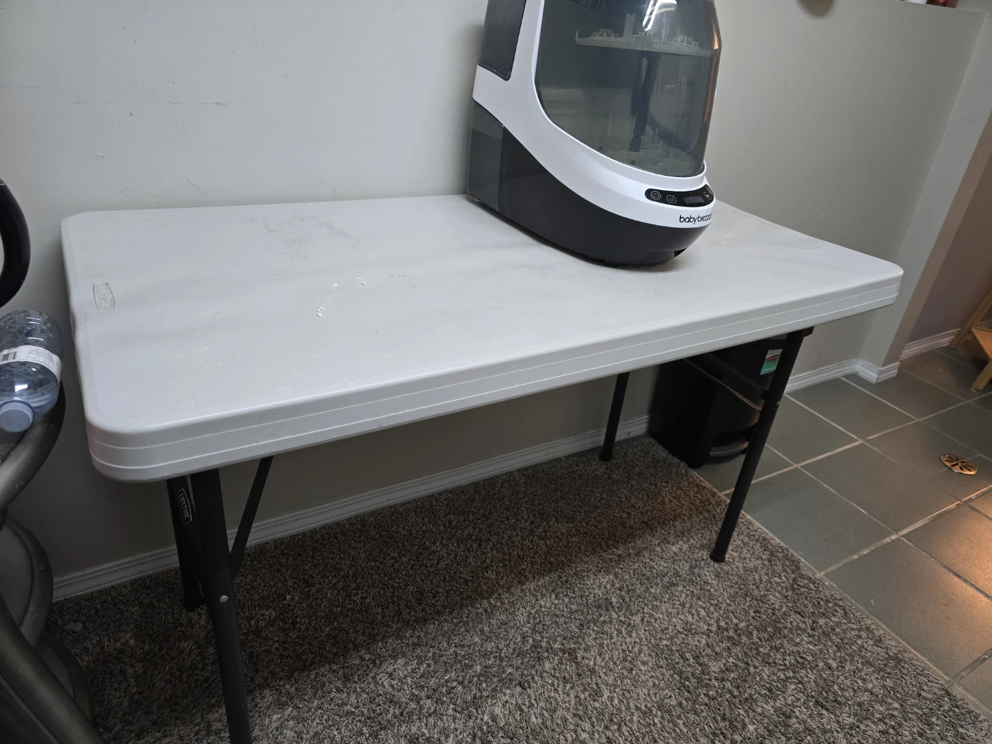 FOLDABLE TABLE