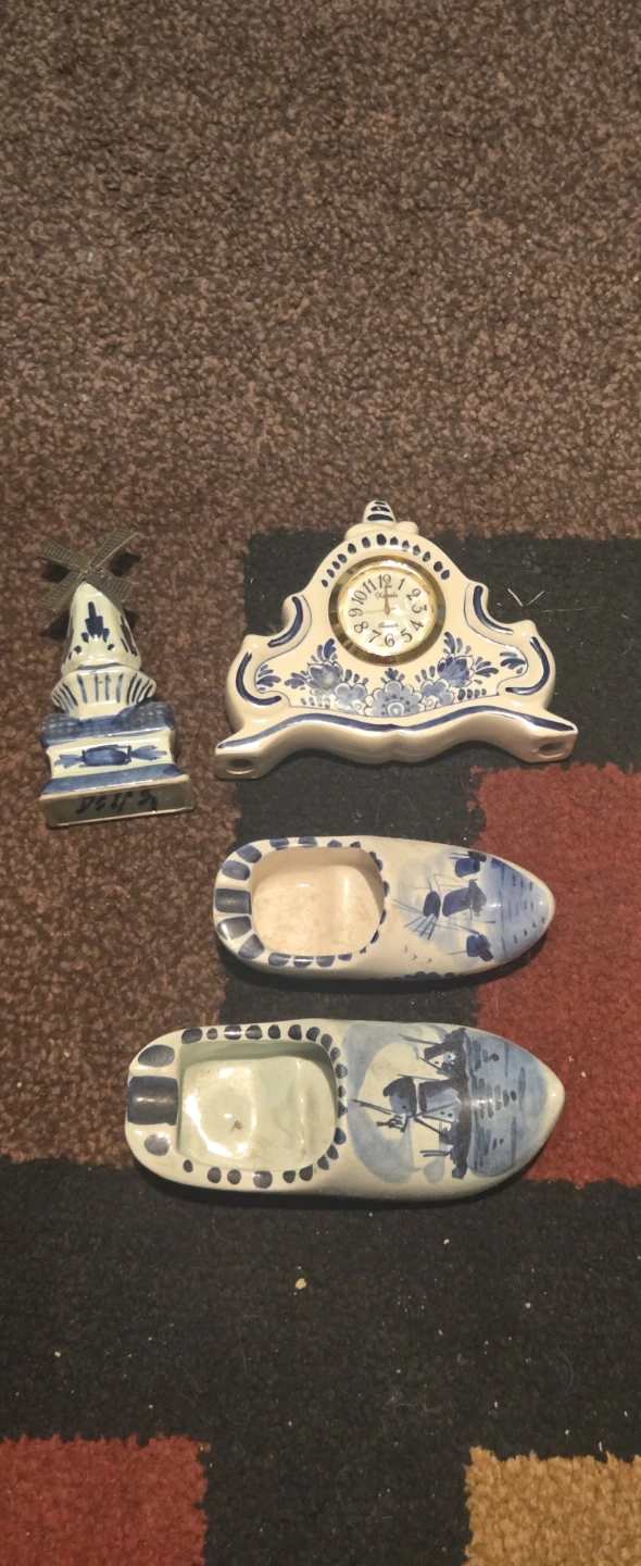 Blue and White Delft Style Ceramic Ashtrays and Decor - photo 4