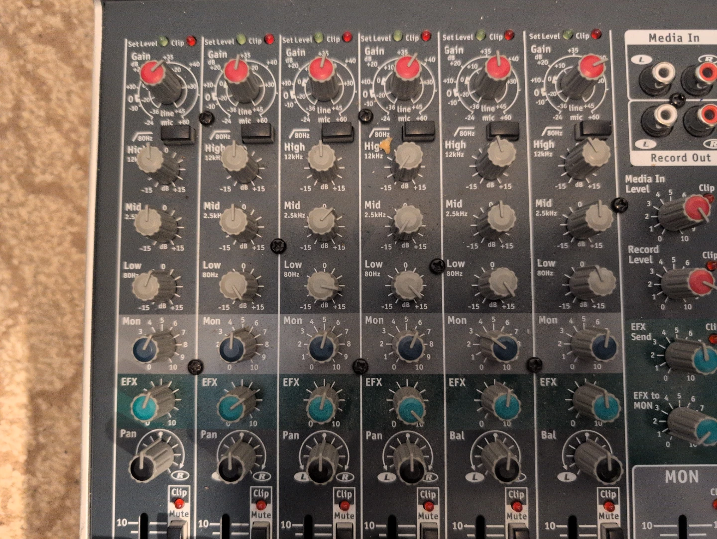 Yorkville PGM8 8-Channel Compact Mixer - Great Condition - photo 5