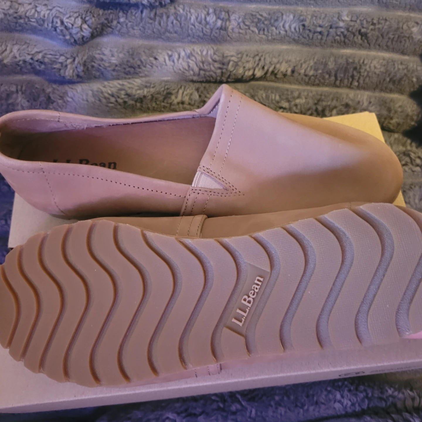 NWT NEVER WORN L.L.Bean Women's Slip-On - Tan Suede - Size 8.5 - photo 3