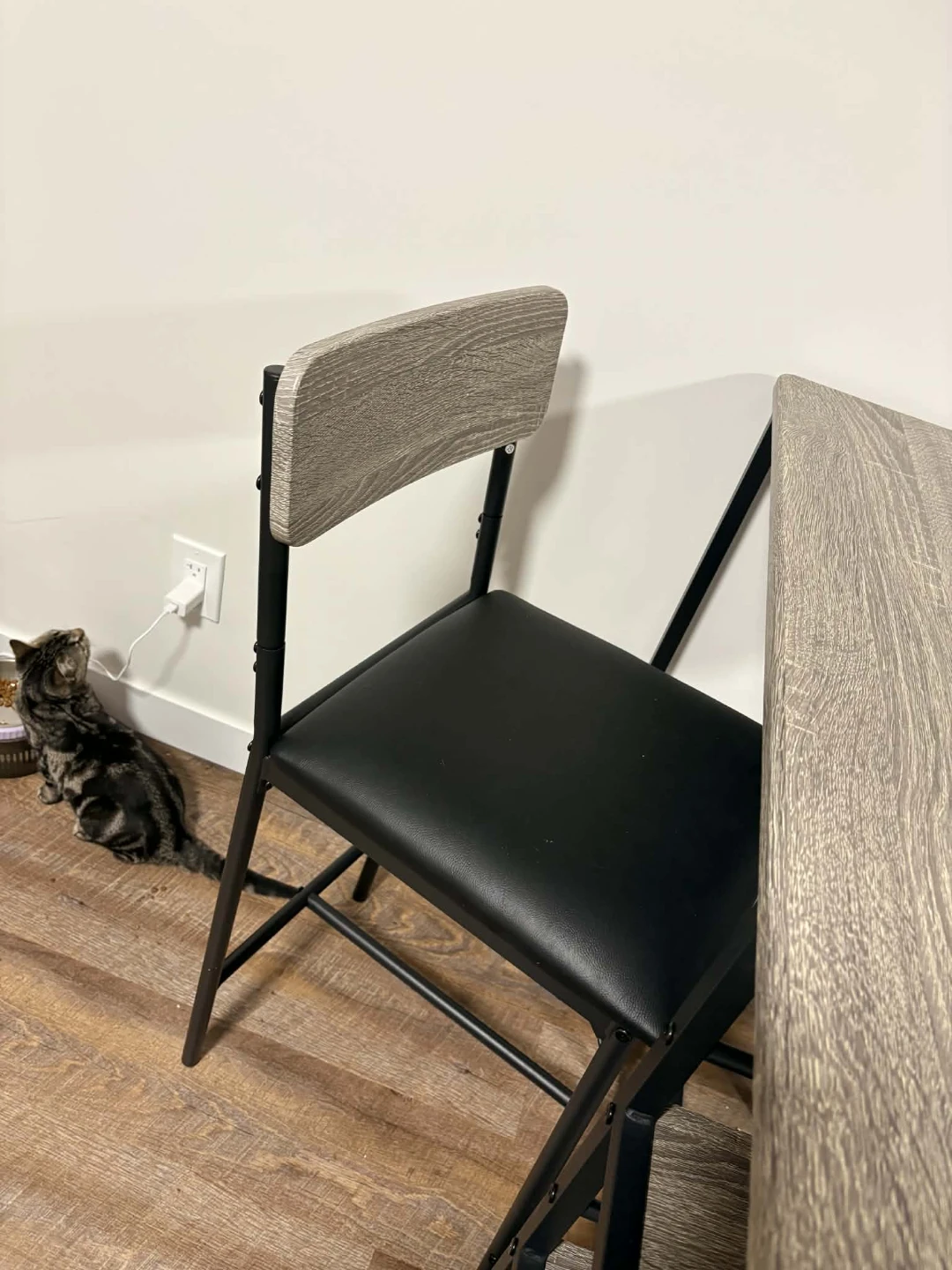 Bar Height Table Set with 2 Stools - photo 5