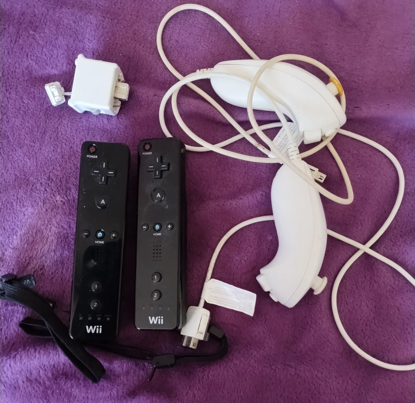 Nintendo Wii Console Bundle with Games and Accessories - photo 2