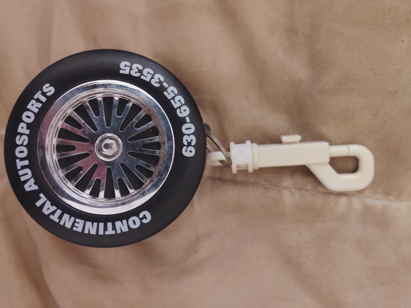 Ferrari Continental Autosports Tire Keychain - photo 3
