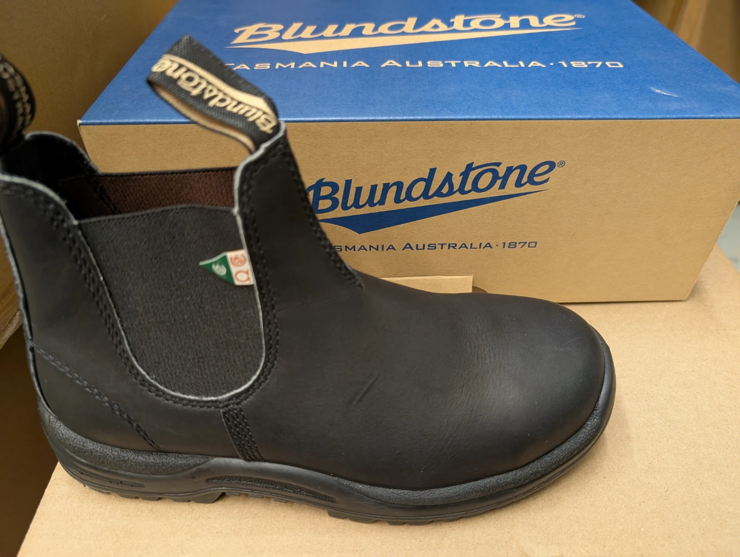 Blundstone Black Leather Chelsea Boots CSA Approved - photo 2