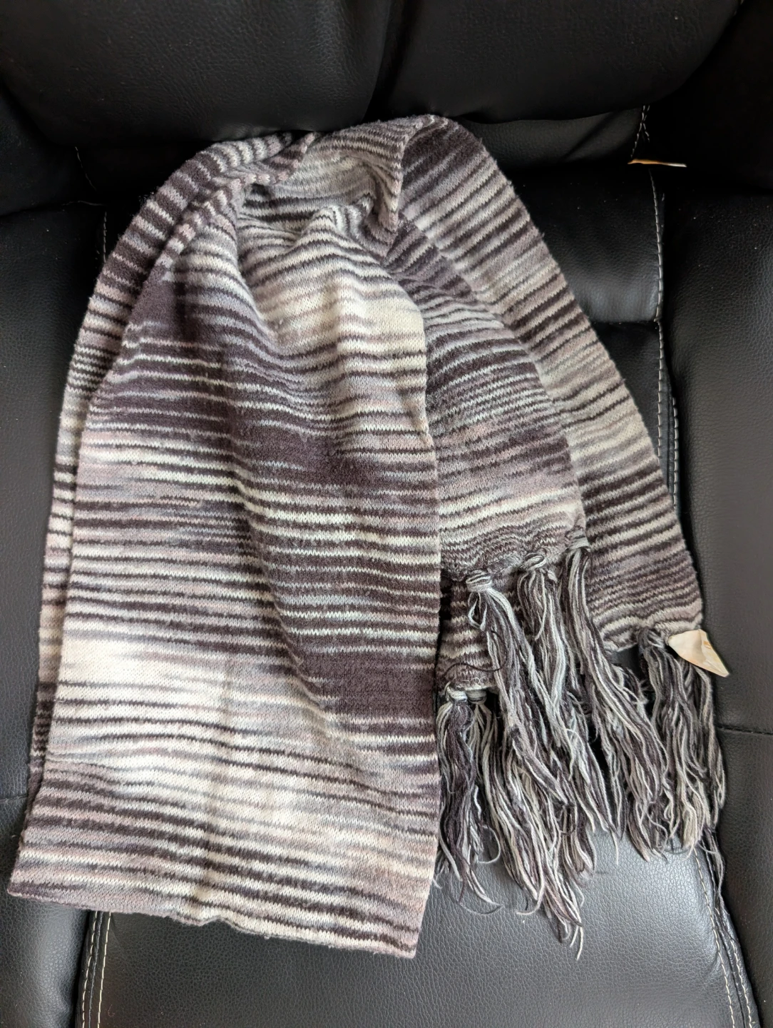 Striped Knit Scarf with Fringe 🏆