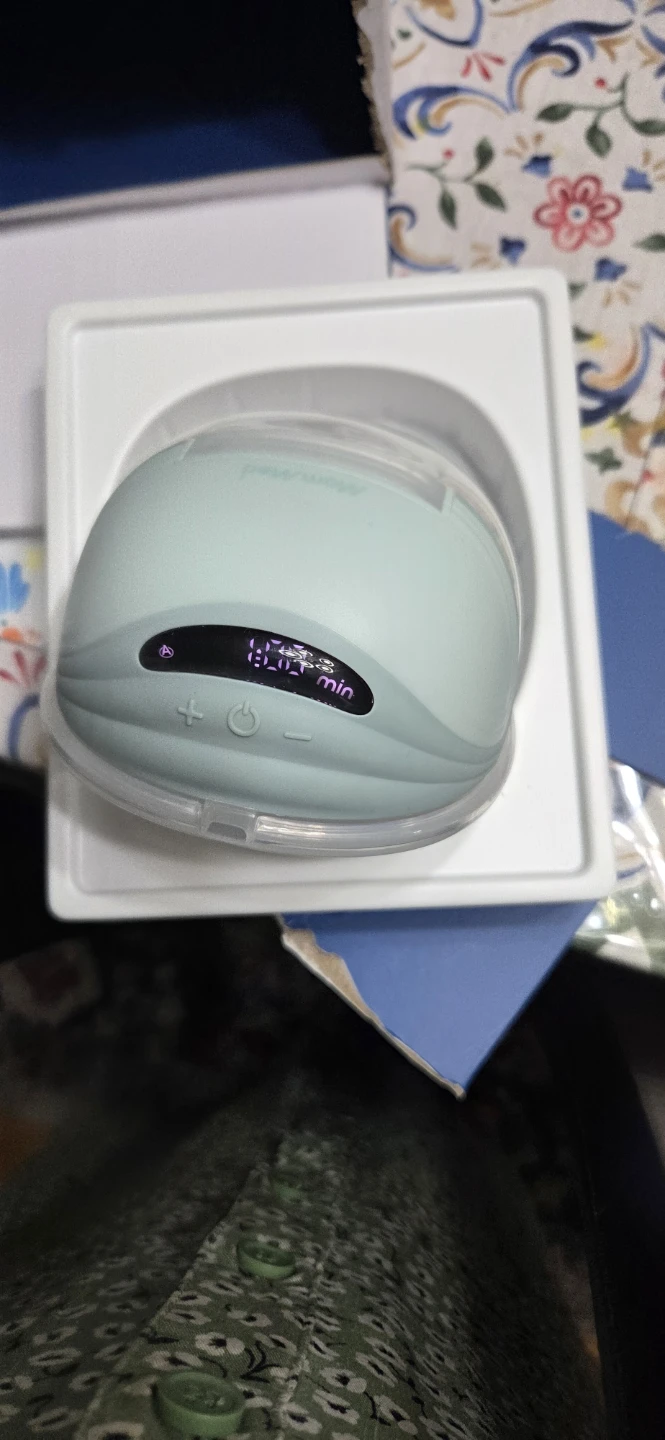 MomMed Wearable Breast Pump - photo 3