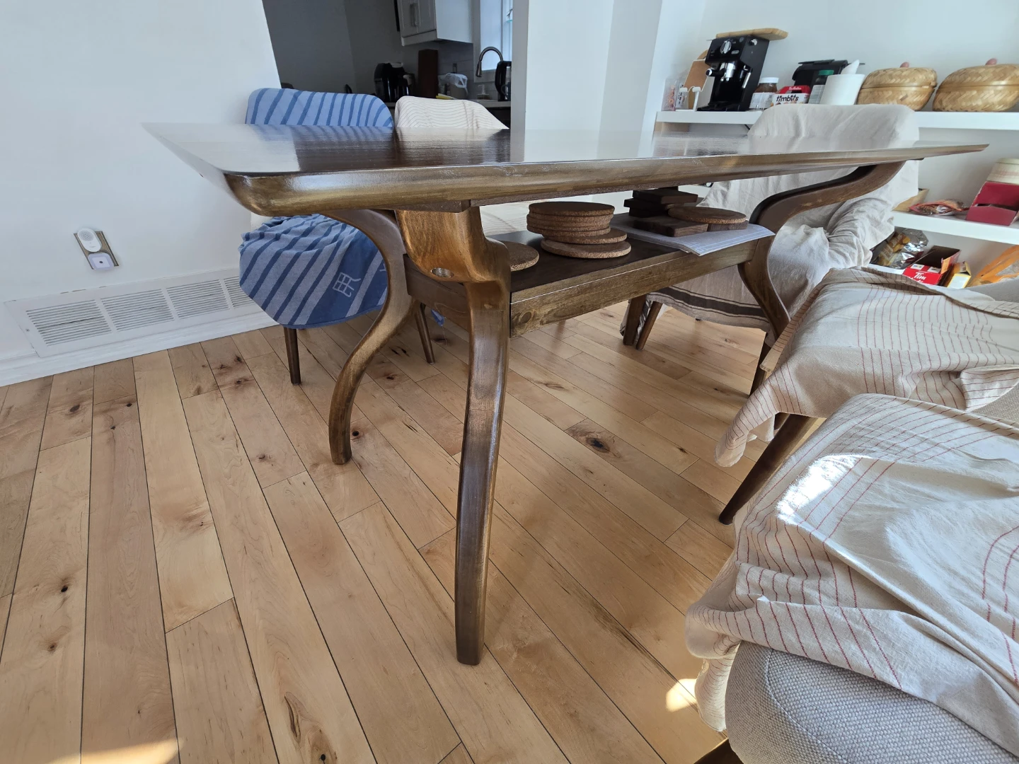Dark Wood Dining Table 3x5 ft - photo 3