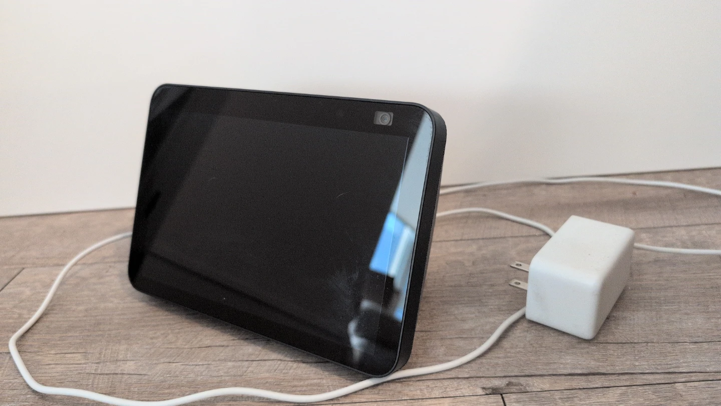 Amazon Echo Show 8 - photo 2