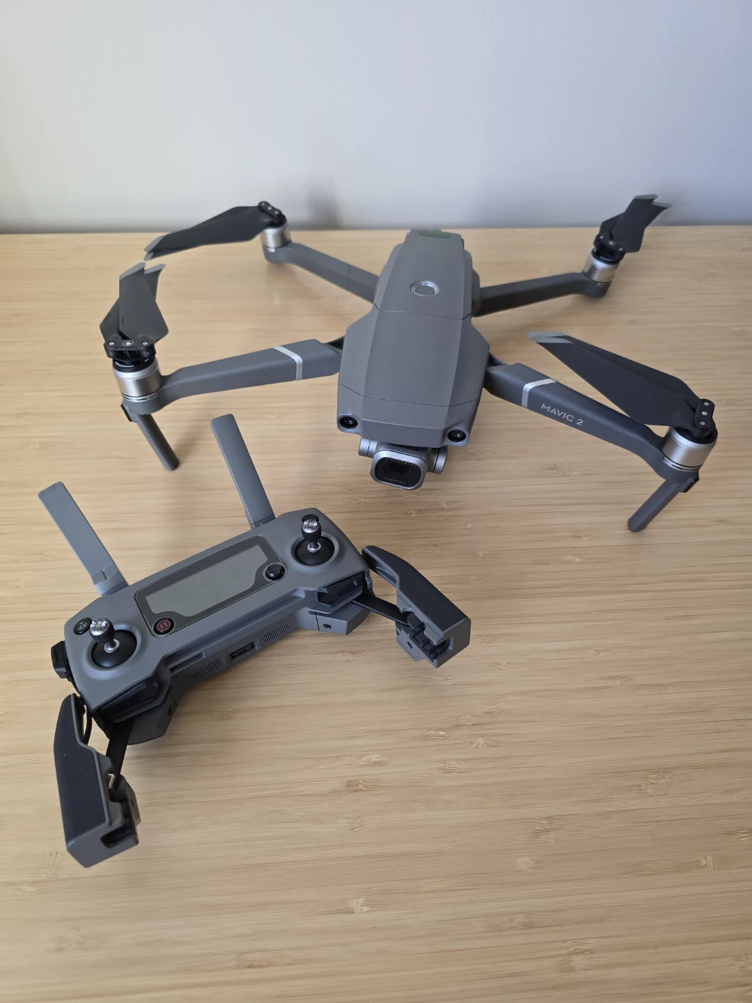 DJI Mavic 2 Pro Drone with Hasselblad Camera - photo 5