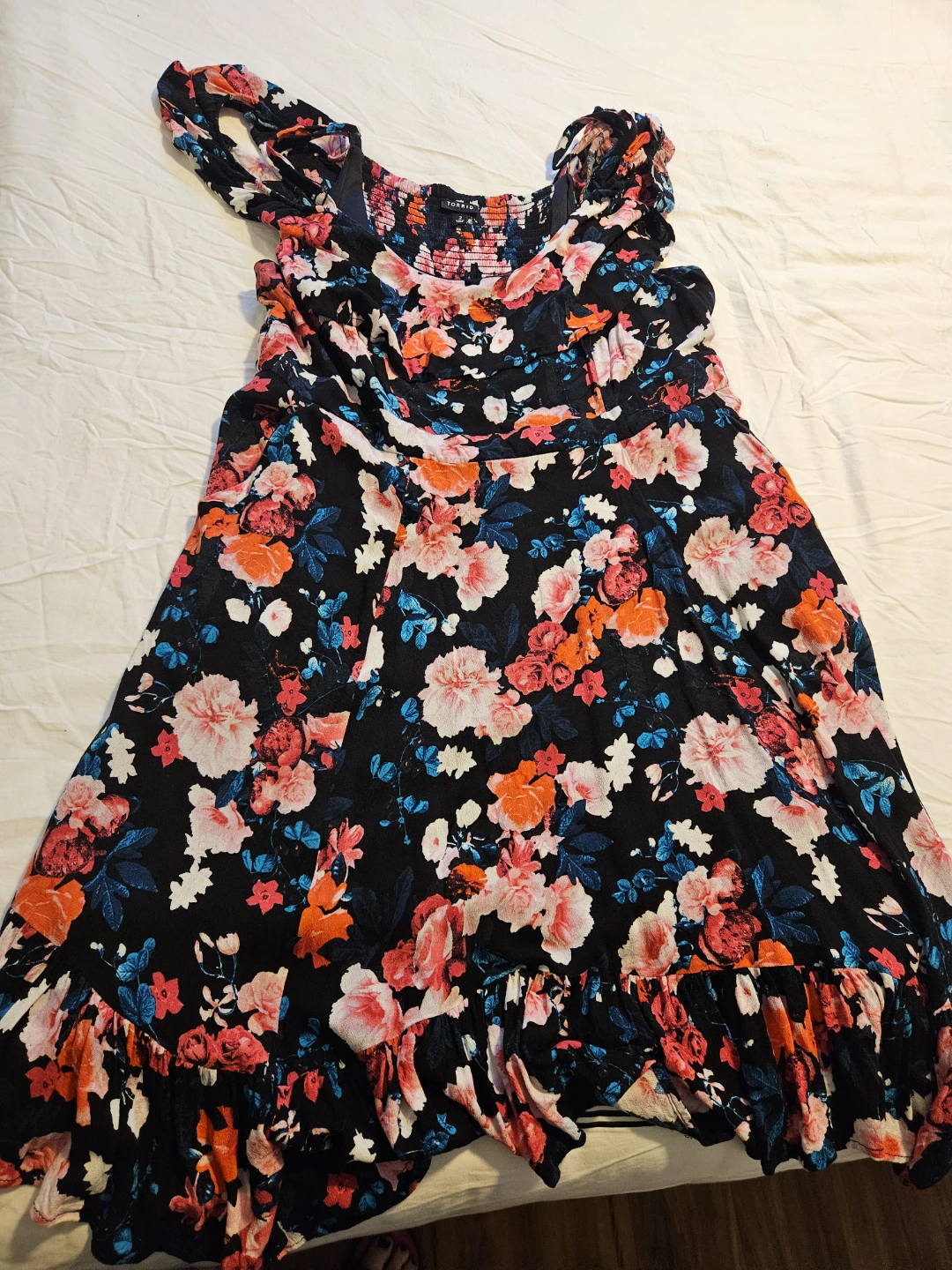 Torrid Floral Print Maxi Dress Size 2 - photo 3