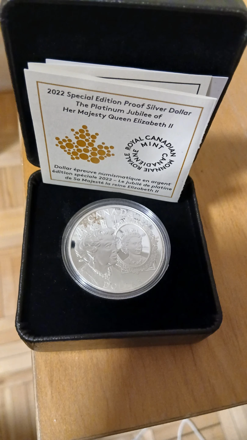 2022 Canada Special Edition Proof Silver Dollar - photo 2