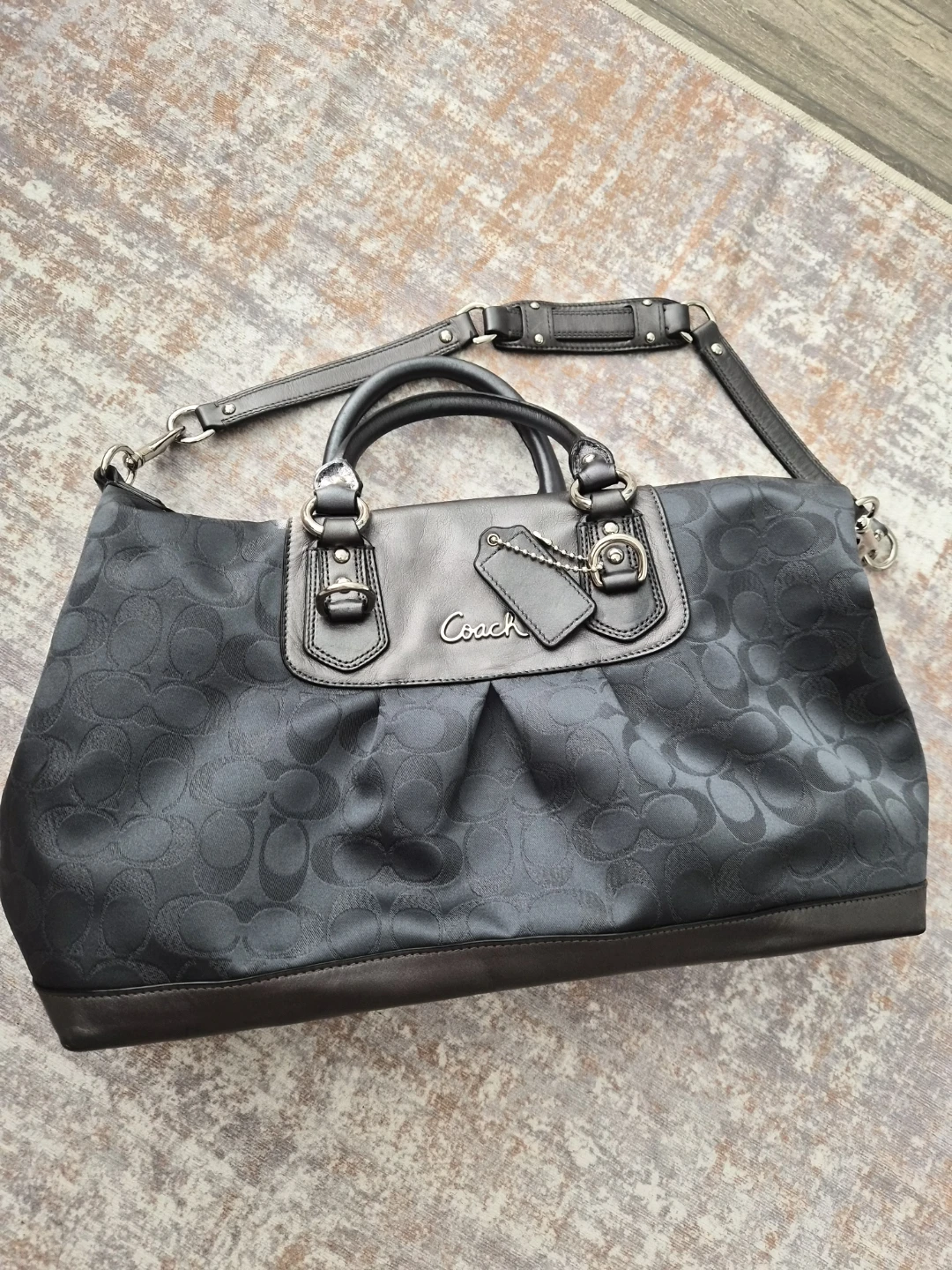 Coach Signature Hobo/Duffle Handbag - photo 4
