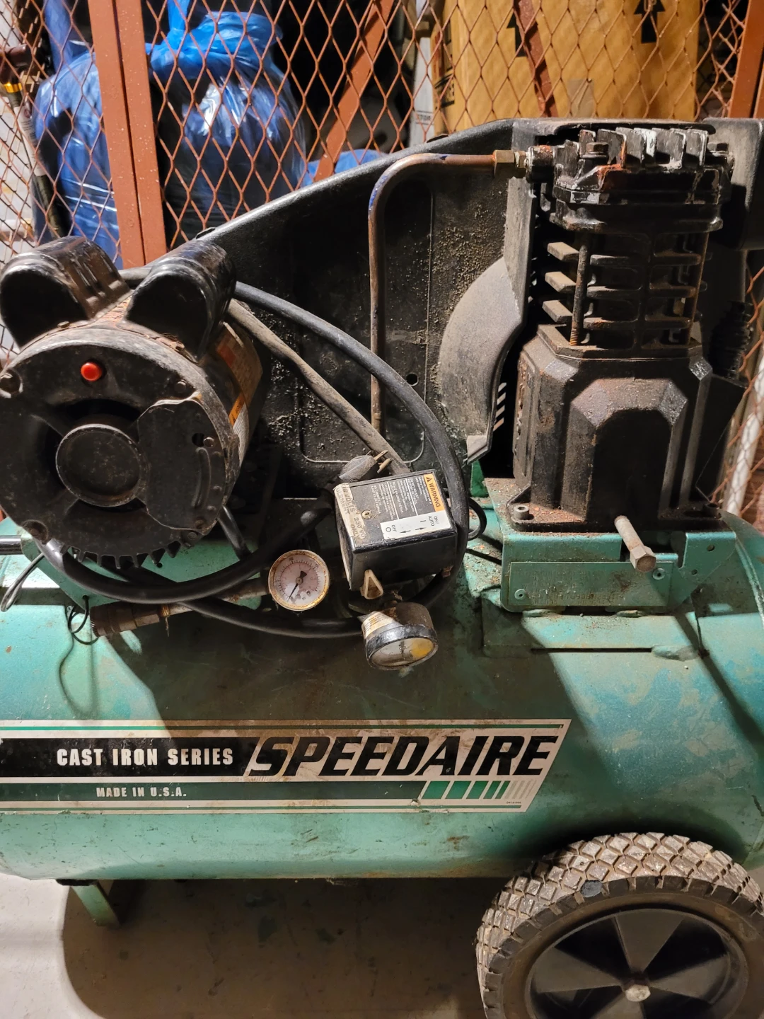 Speedaire 20 Gallon Air Compressor - photo 3