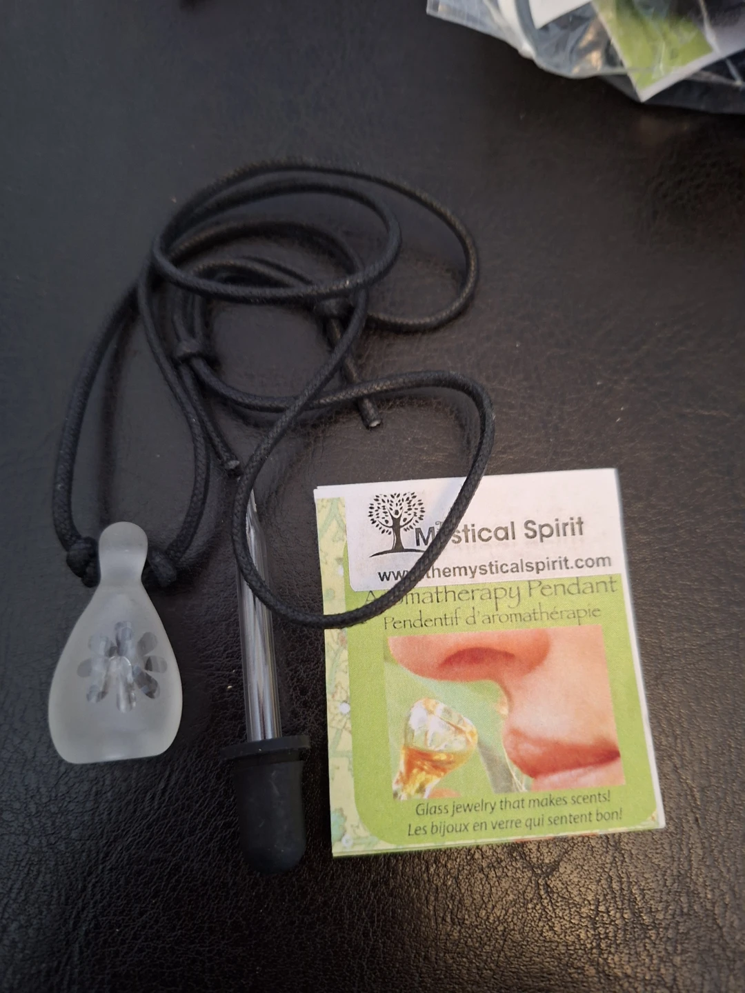 Frosted Glass Aromatherapy Pendant Necklace