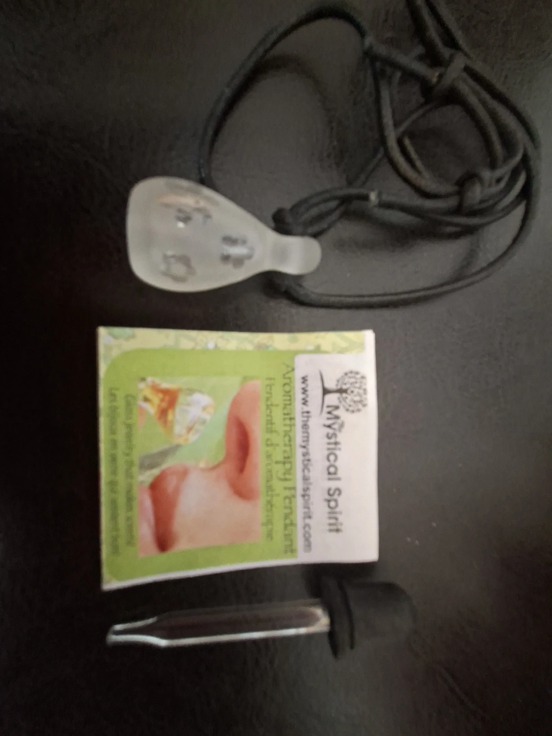 Frosted Glass Aromatherapy Pendant Necklace - photo 2