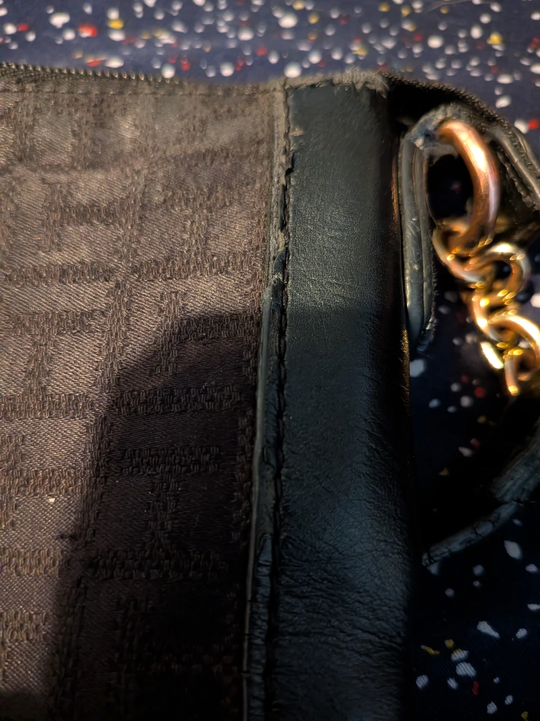 Tommy Hilfiger Crossbody Bag Price Negotiable - photo 5
