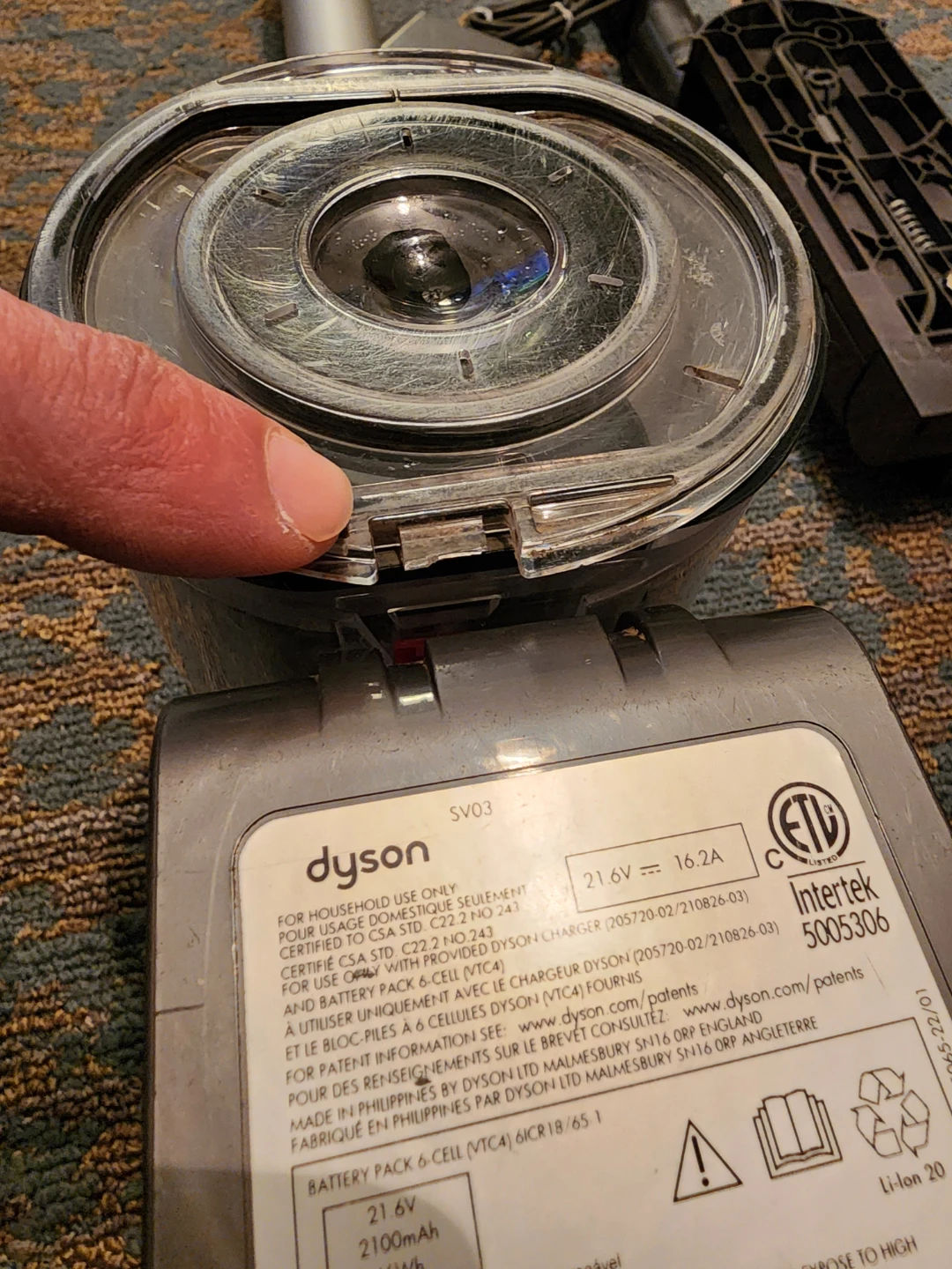 Dyson V6 Slim Extra Cord-Free Cordless Vacuum - photo 4